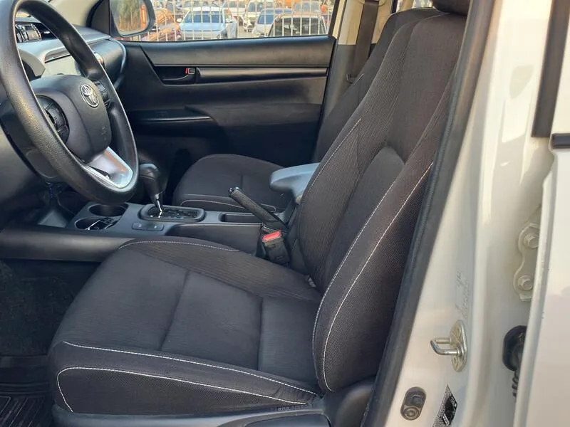 Toyota Hilux 2020 pickup 2.4 D-4D Cab Doble GX HVO100 - foto 12