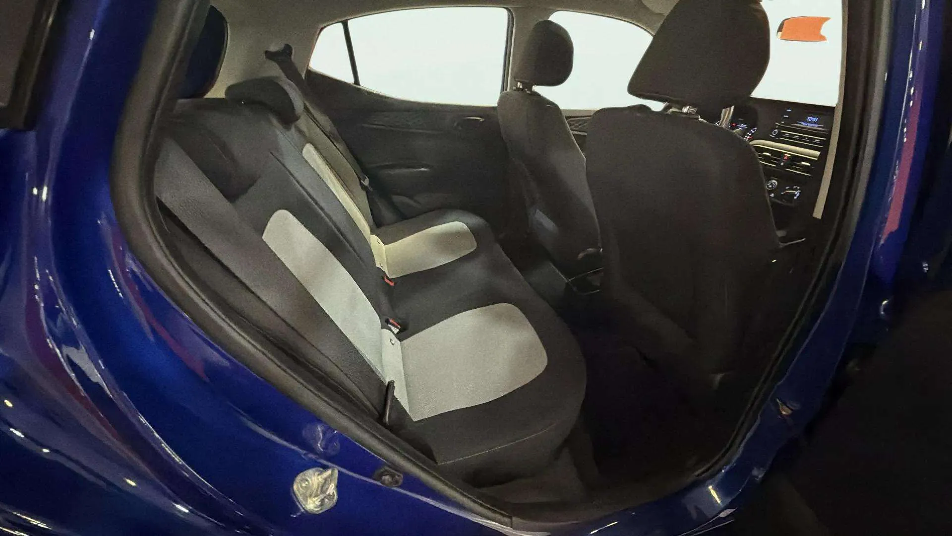 Hyundai i10 1.0 Essence - foto 14