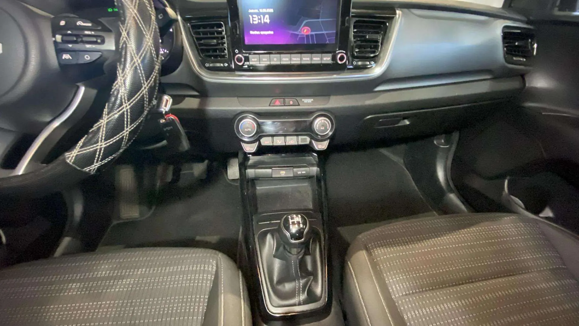 Kia Stonic 1.2 DPi Concept - foto 16