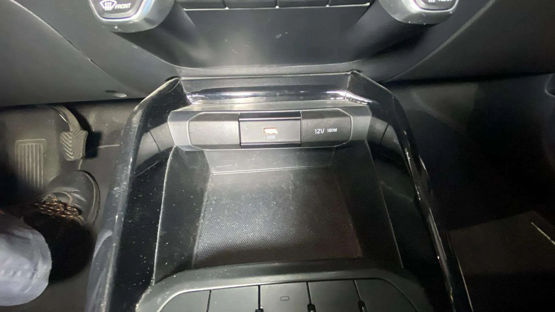 Kia Stonic 1.2 DPi Concept - foto 31