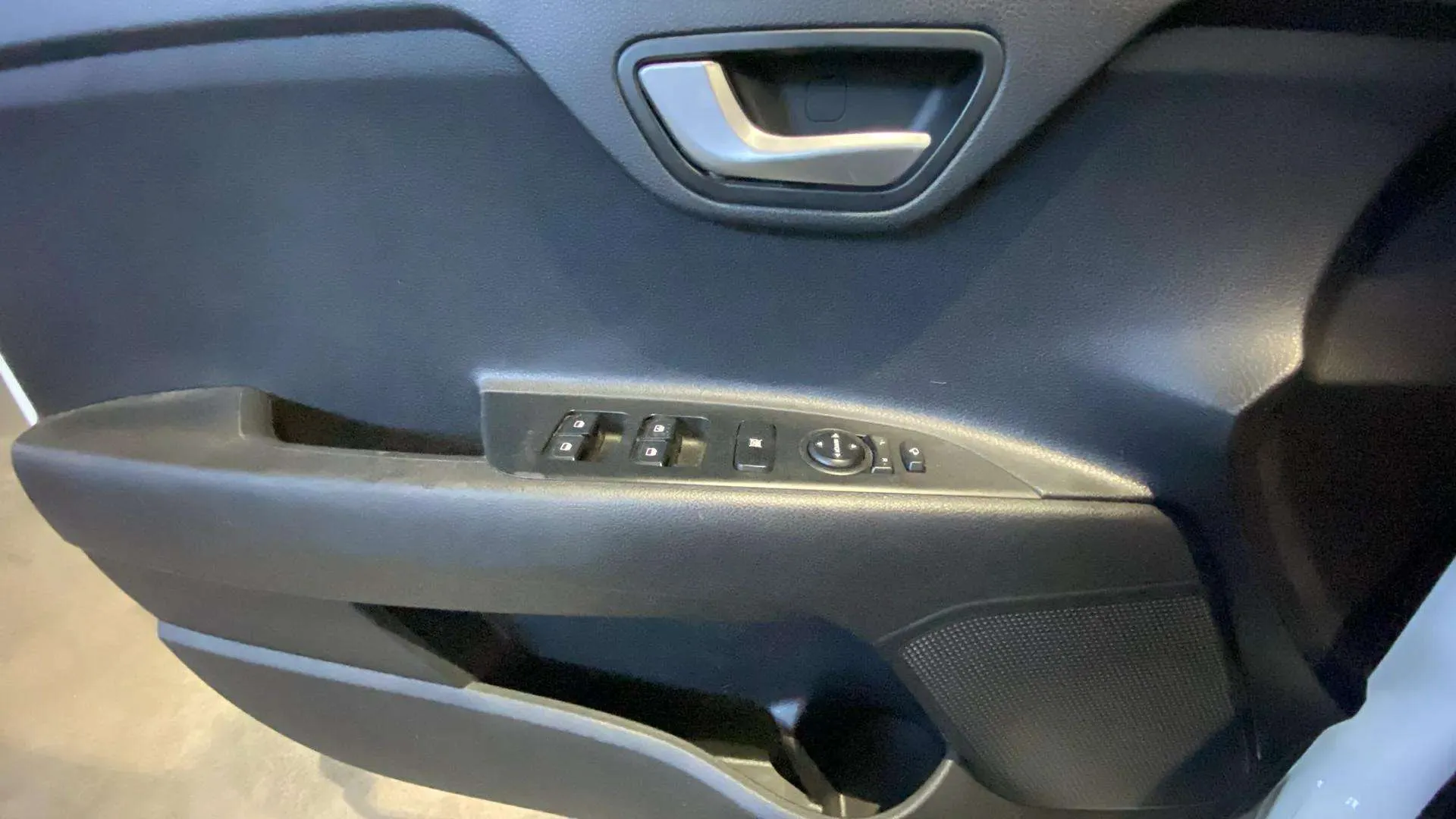 Kia Stonic 1.2 DPi Concept - foto 24