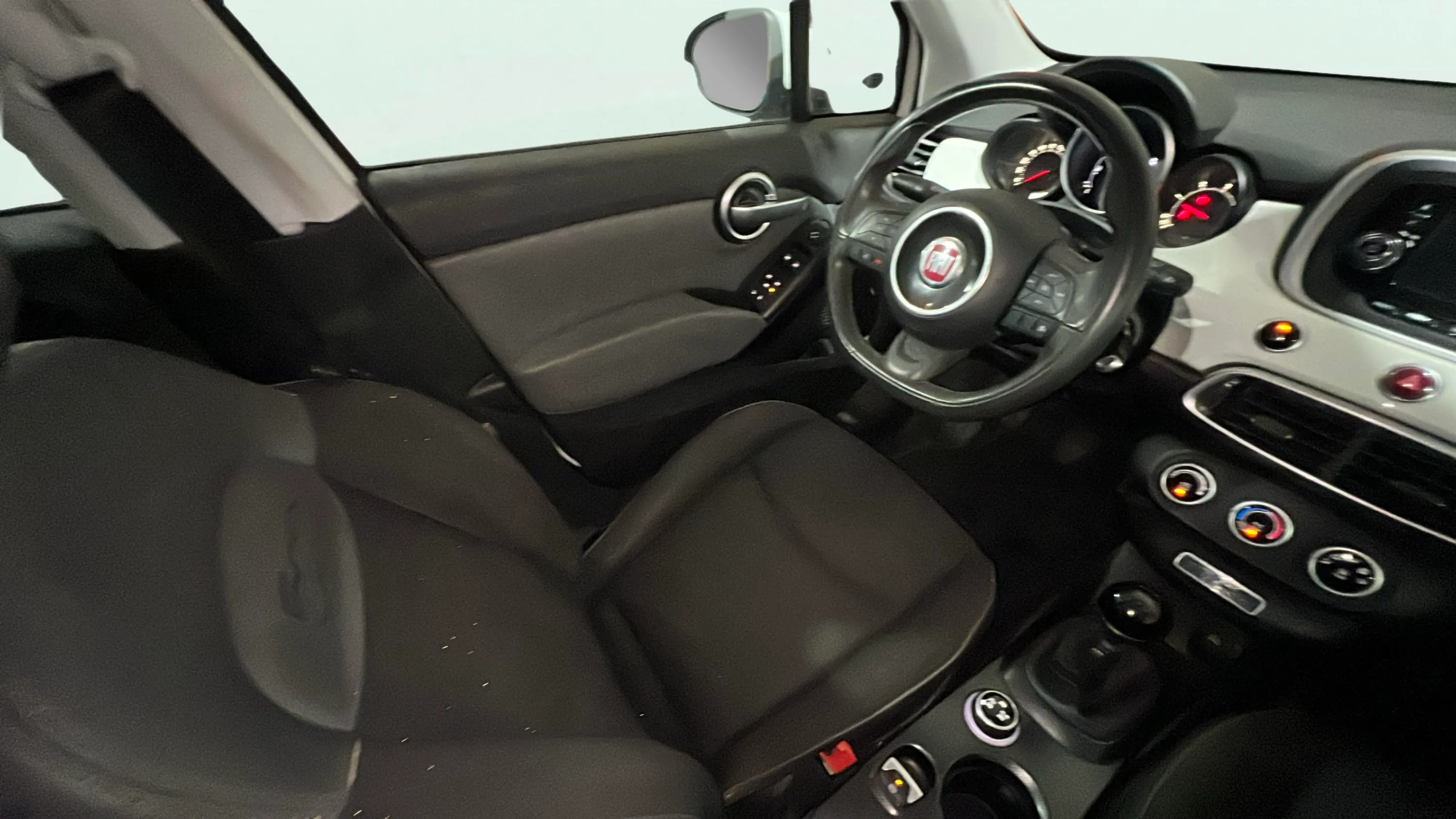 Fiat 500X City Cross 1.3 MultiJet 4x2 - foto 9