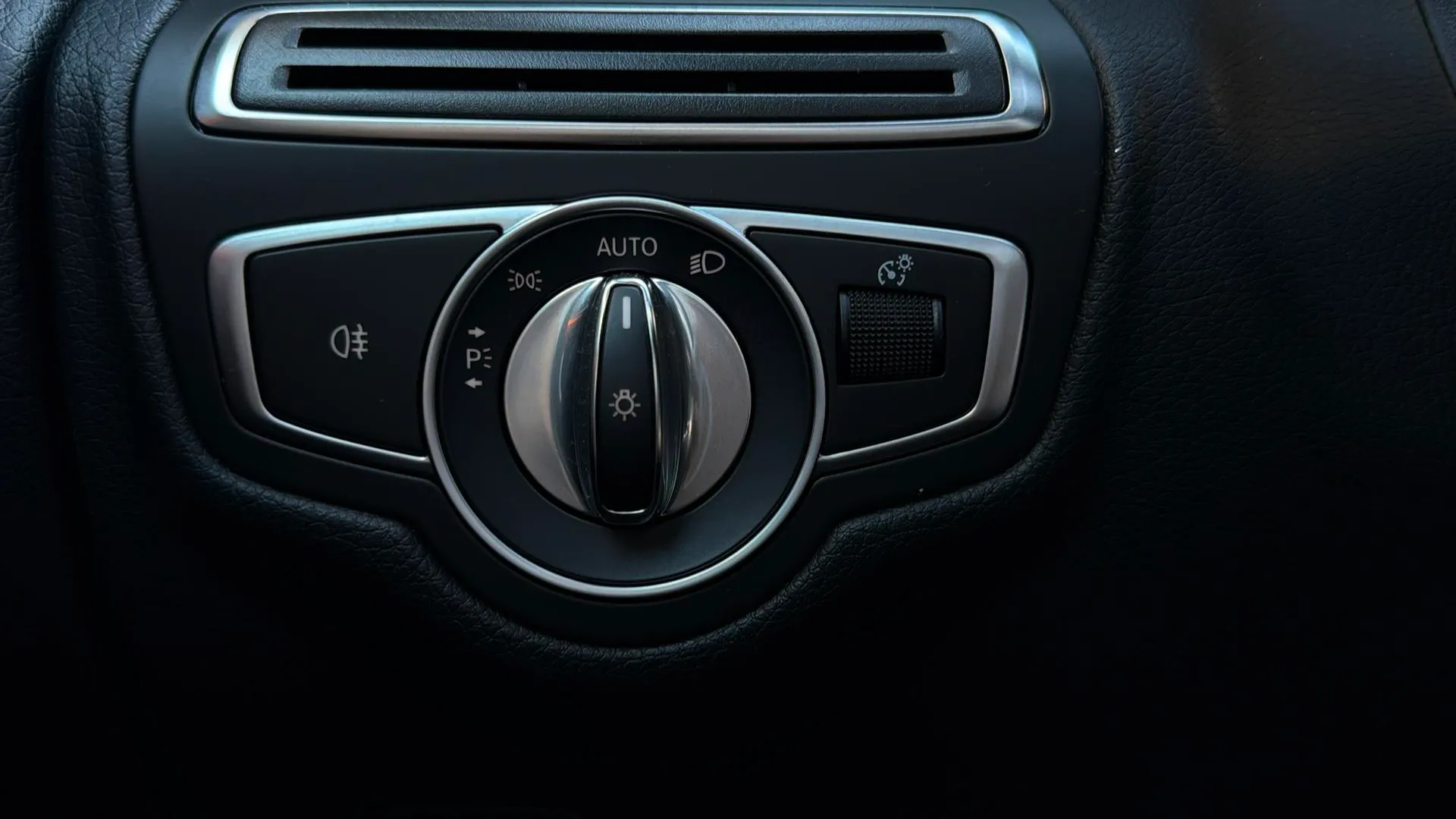 Mercedes-Benz GLC 250 d 4MATIC - foto 18