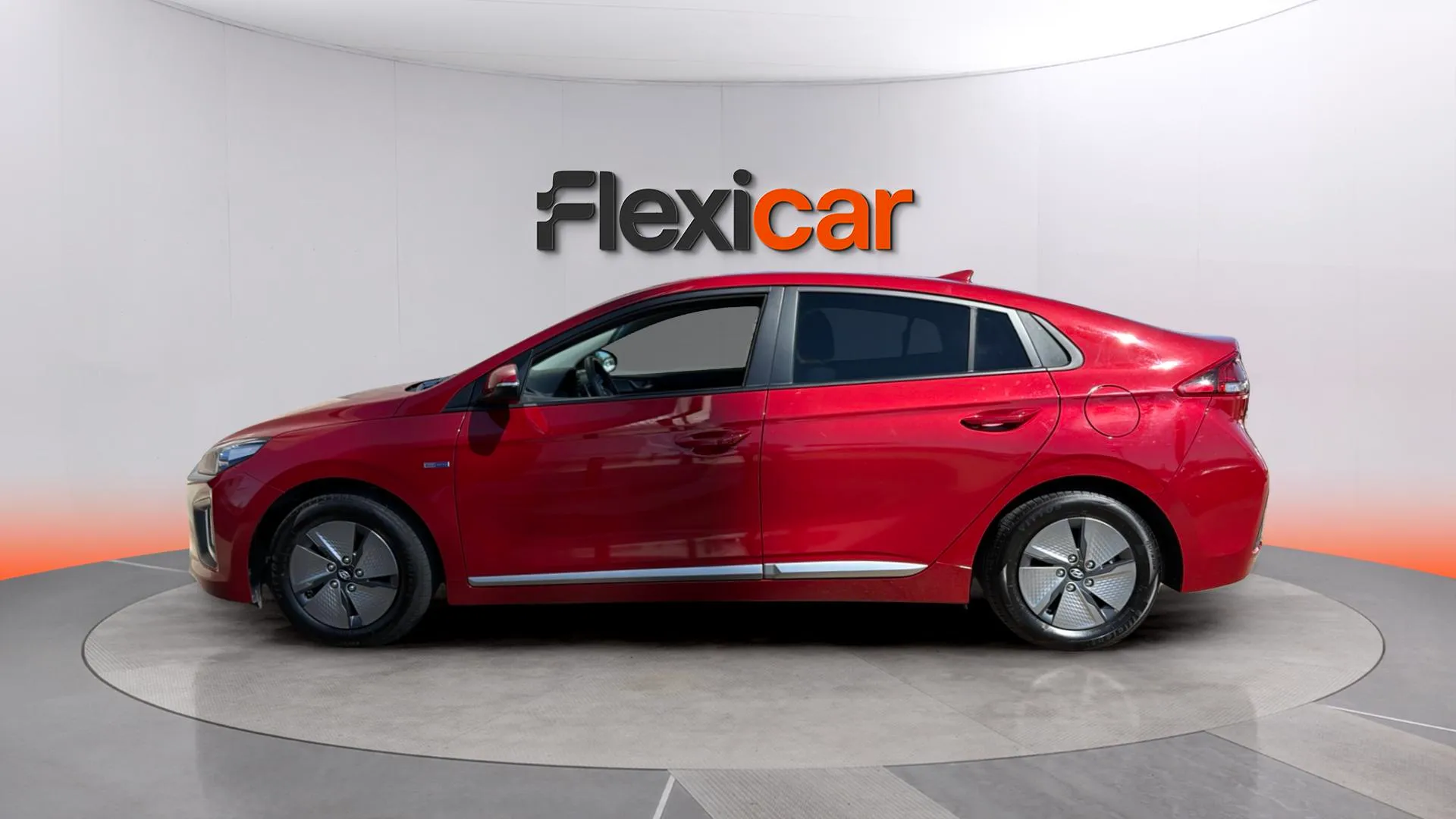 Hyundai Ioniq 1.6 GDI HEV Klass DCT - foto 4