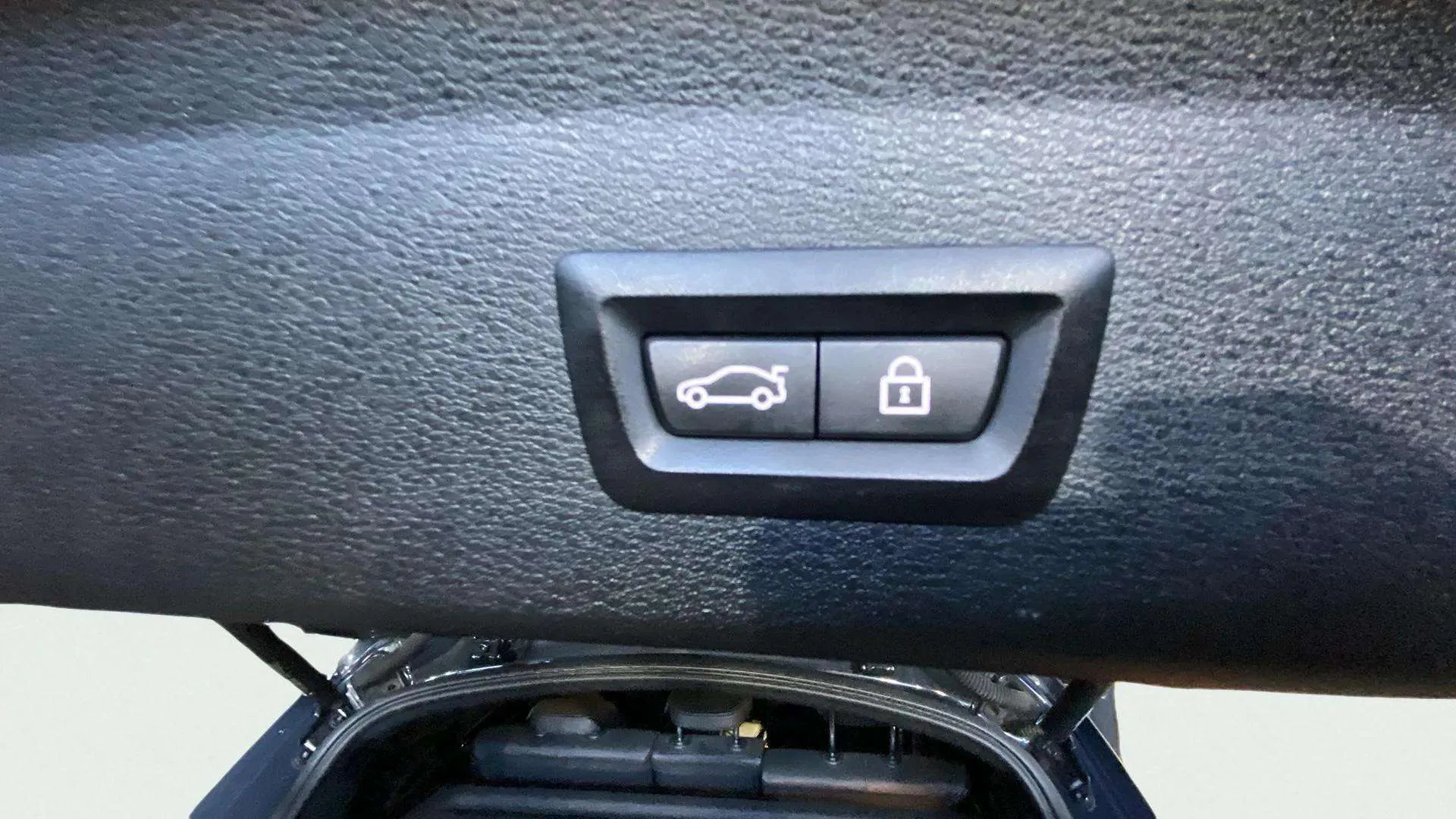 BMW X1 sDrive20dA - foto 32