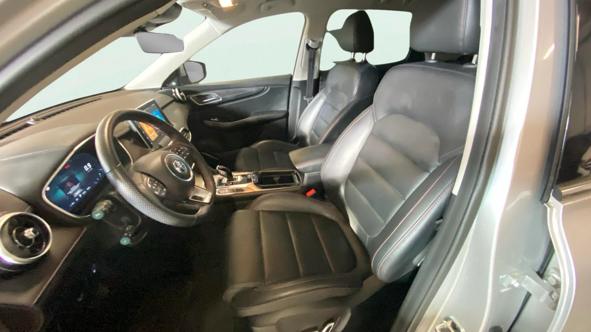 MG HS 1.5T Luxury DCT - foto 10