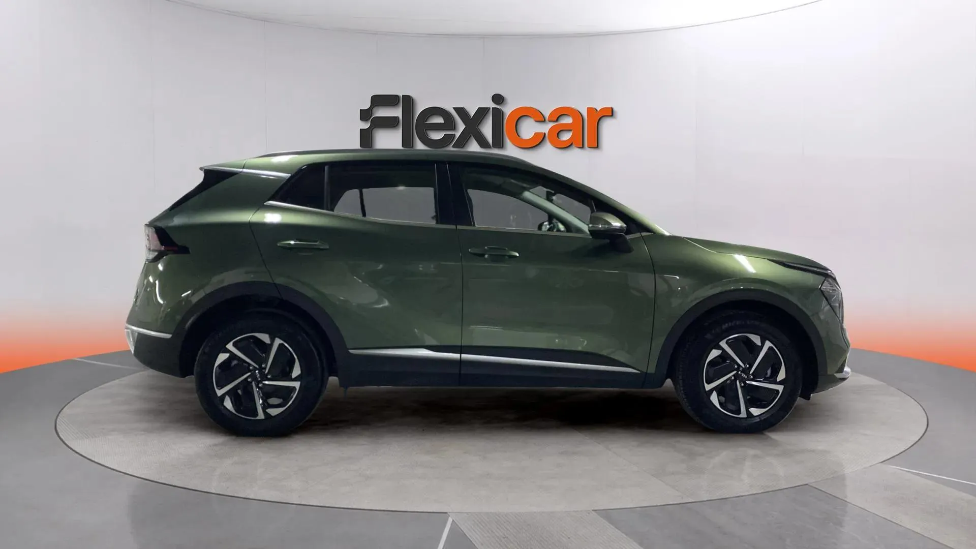 Kia Sportage 1.6 T-GDi HEV Tech 4x2 - foto 6