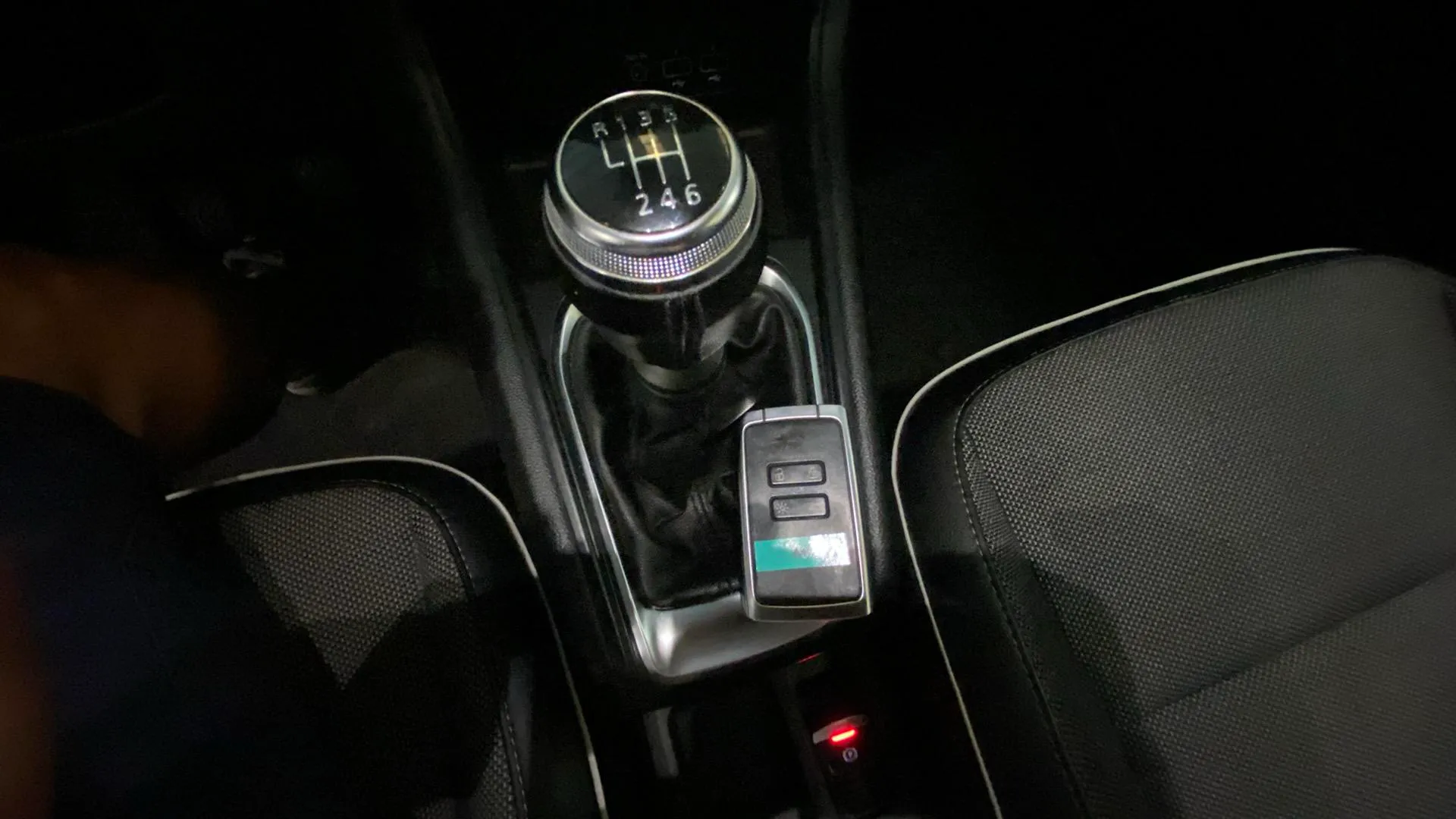 Renault Captur Zen dCi - foto 16