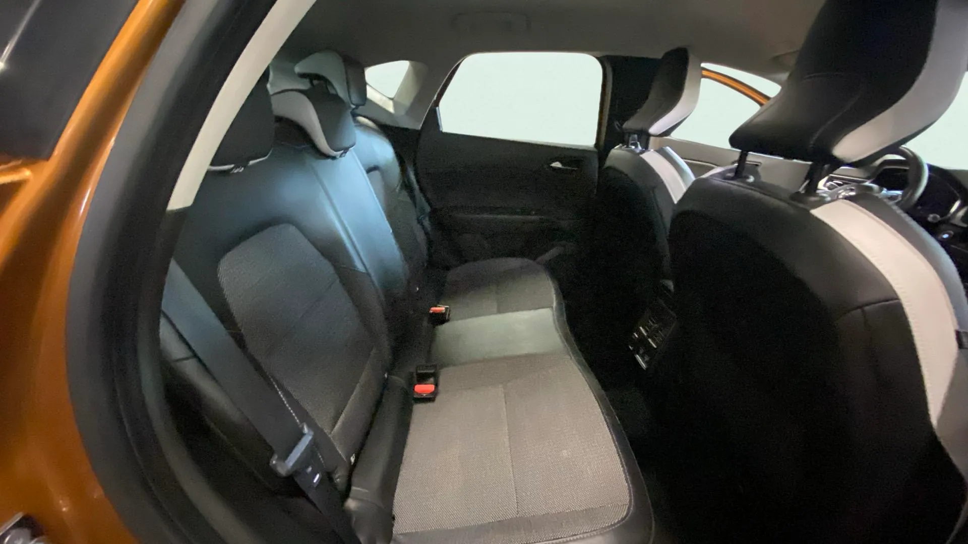 Renault Captur Zen dCi - foto 12