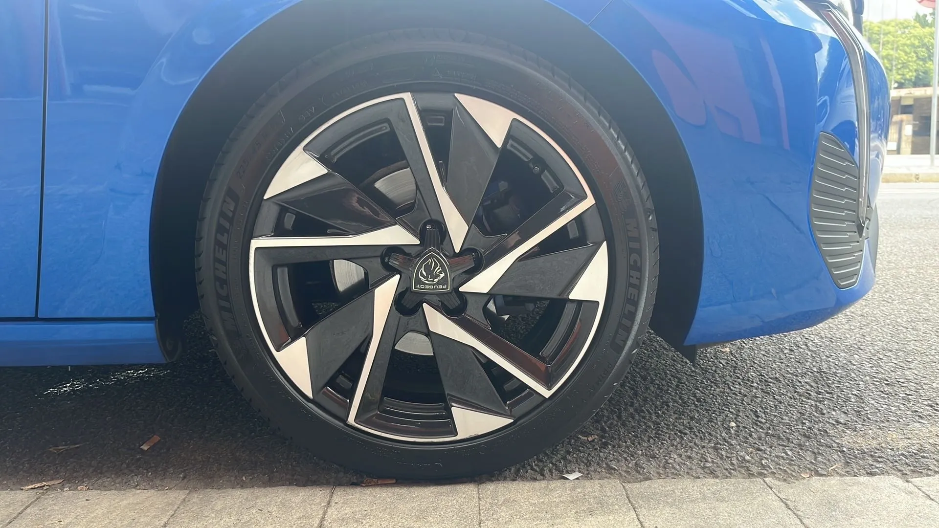 Peugeot 308 Allure Pack PureTech 130 - foto 10