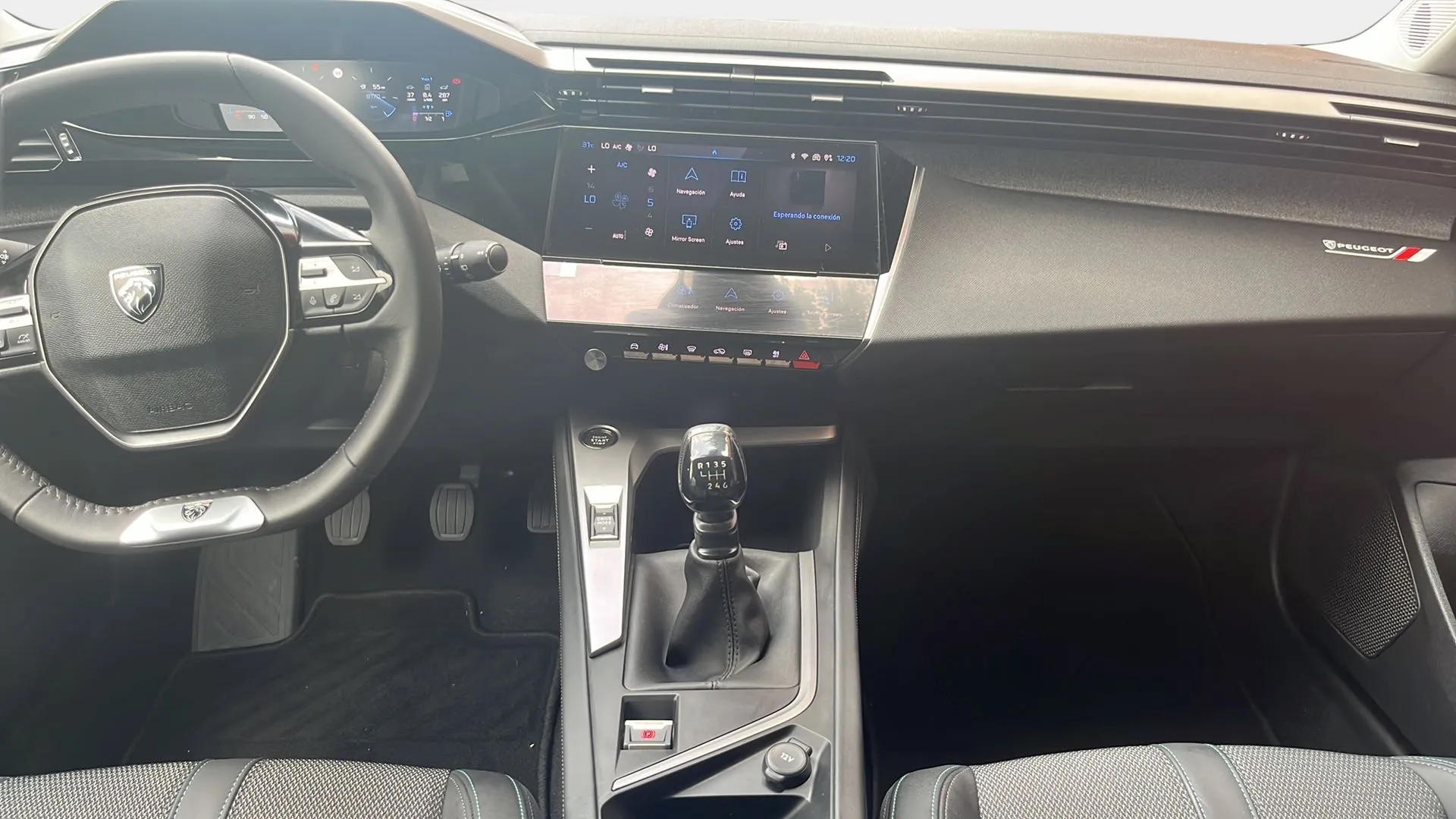 Peugeot 308 Allure Pack PureTech 130 - foto 12