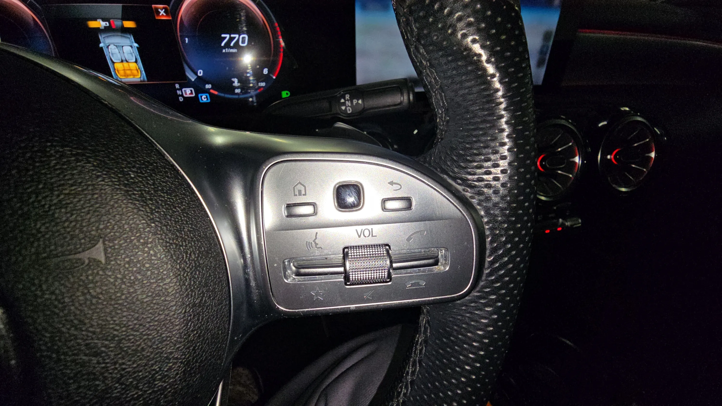 Mercedes-Benz CLA 200 D DCT Shooting Brake - foto 13