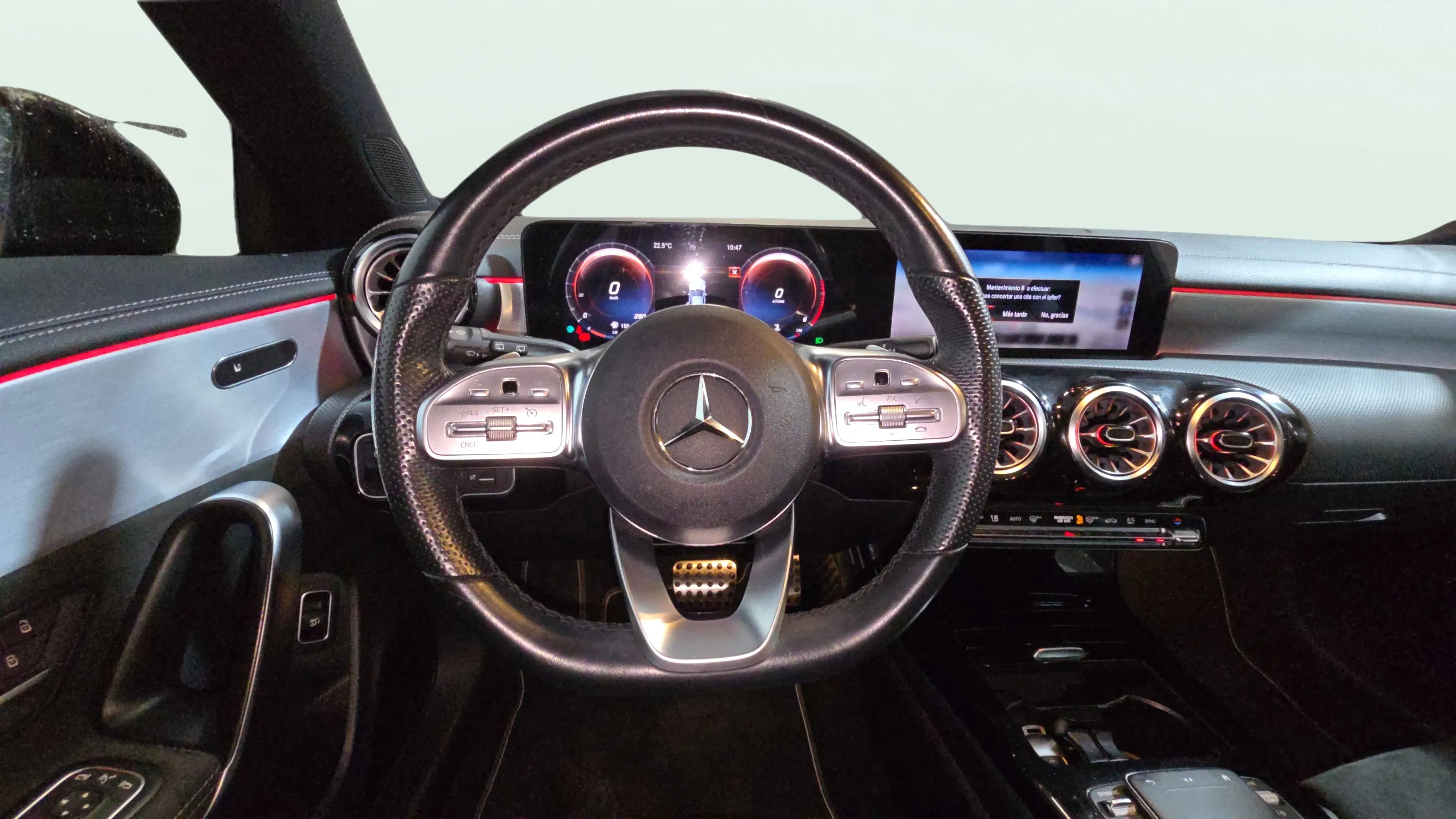 Mercedes-Benz CLA 200 D DCT Shooting Brake - foto 11
