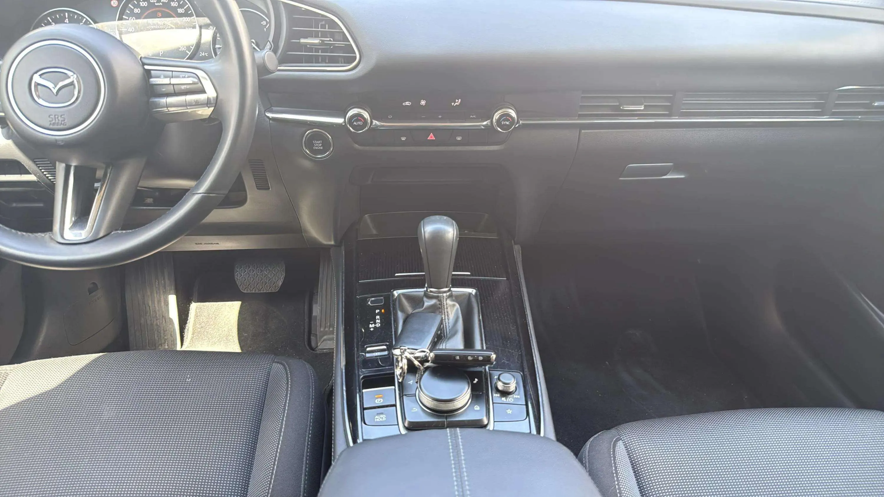 Mazda CX-30 2.0 2WD Zenith (sin Pack Bose) - foto 8