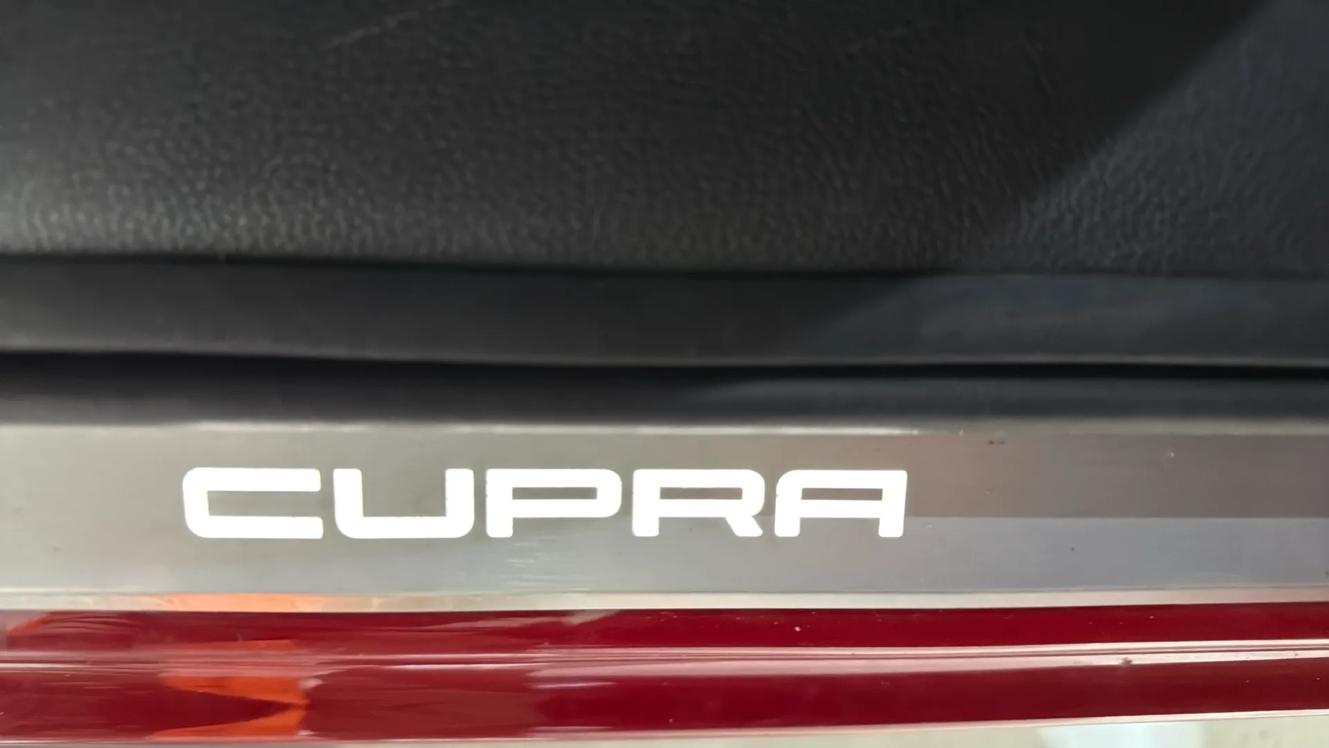 Cupra Ateca 2.0 TSI 4Drive DSG - foto 25