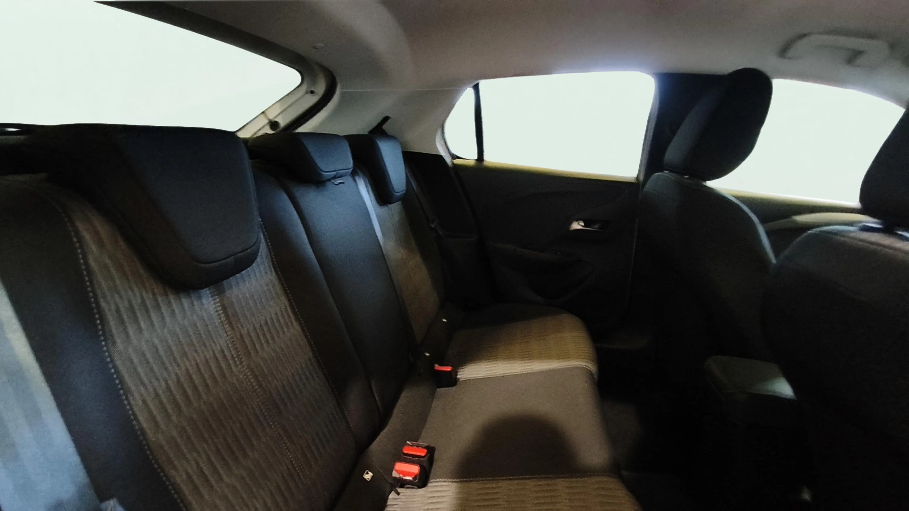 Opel Corsa 1.2T XHL Edition - foto 15