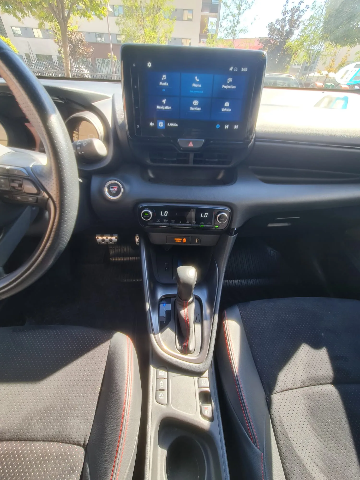 Toyota Yaris 1.5 120H GR Sport Plus - foto 10
