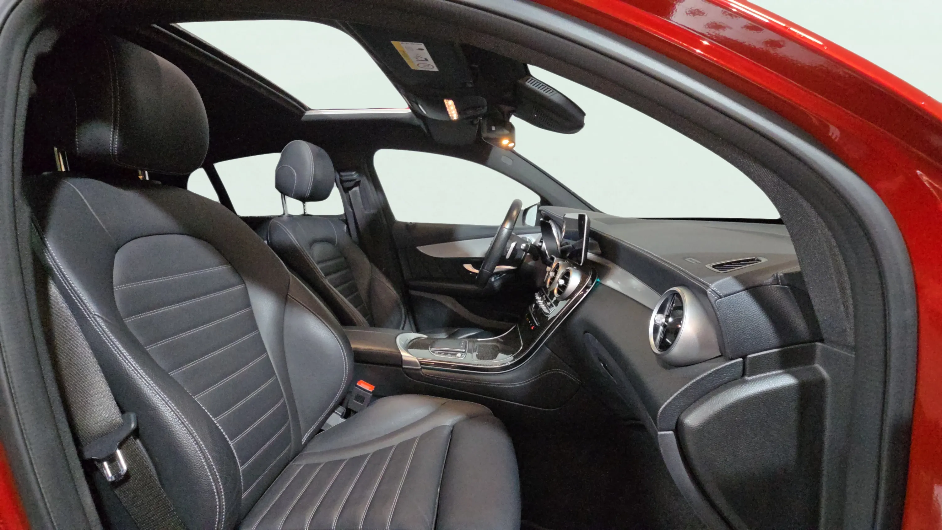 Mercedes-Benz GLC 200 4MATIC - foto 18