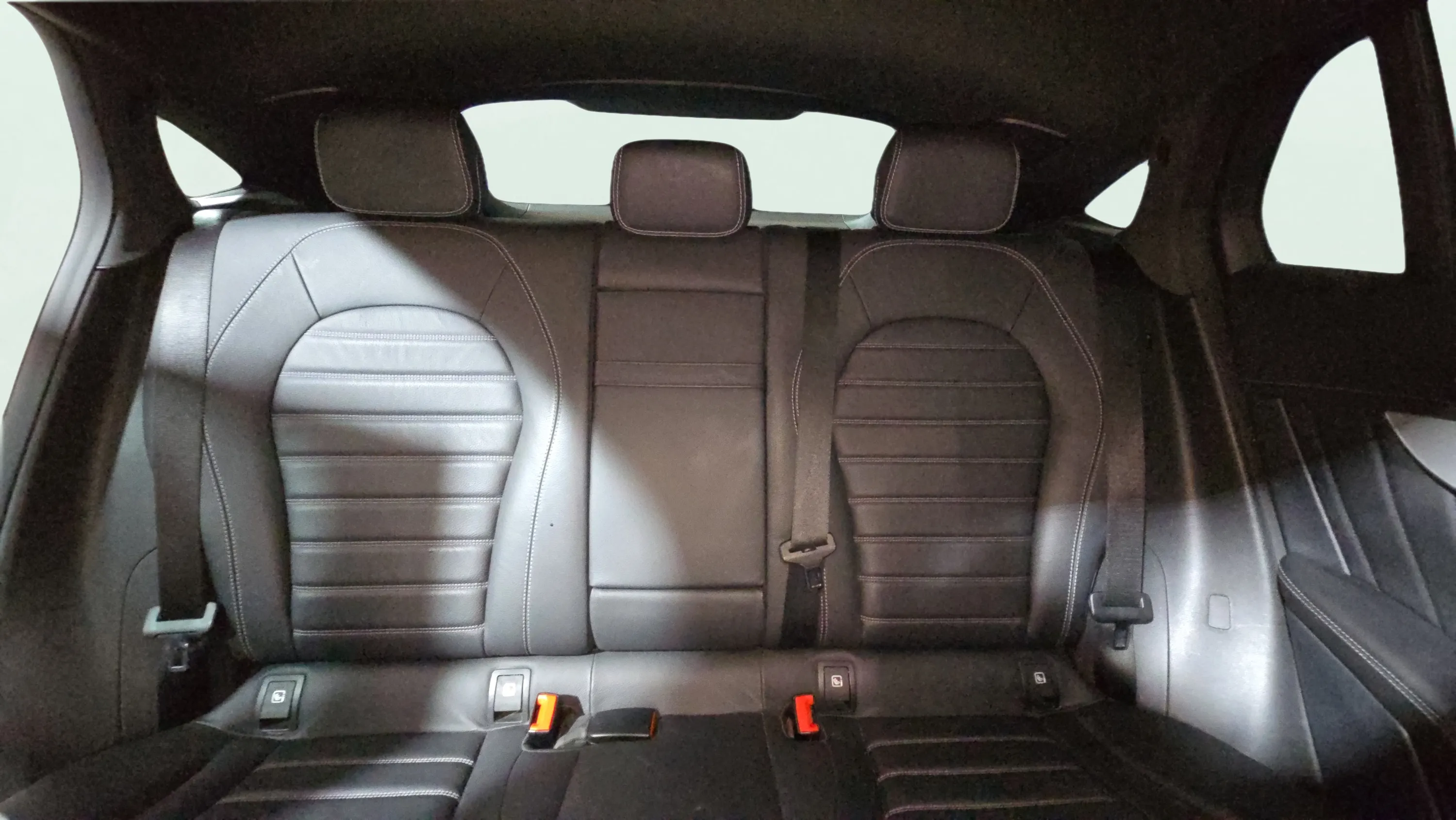 Mercedes-Benz GLC 200 4MATIC - foto 21