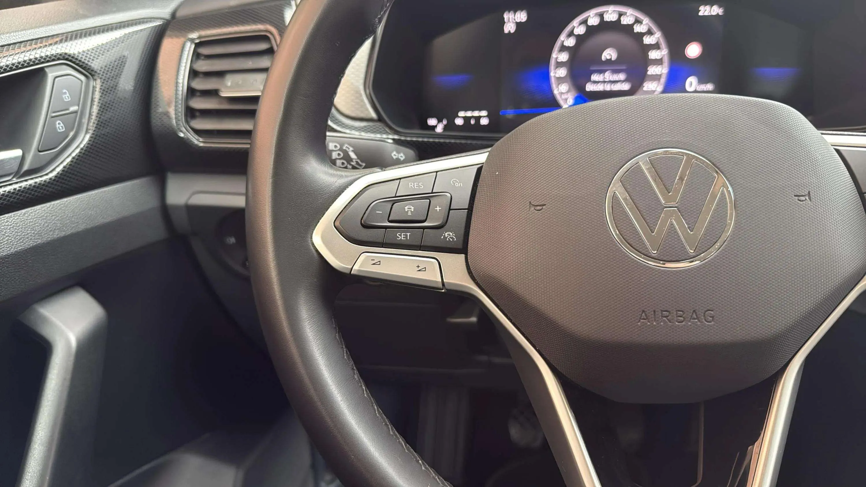 Volkswagen T-Cross "Más" 1.0 TSI - foto 17