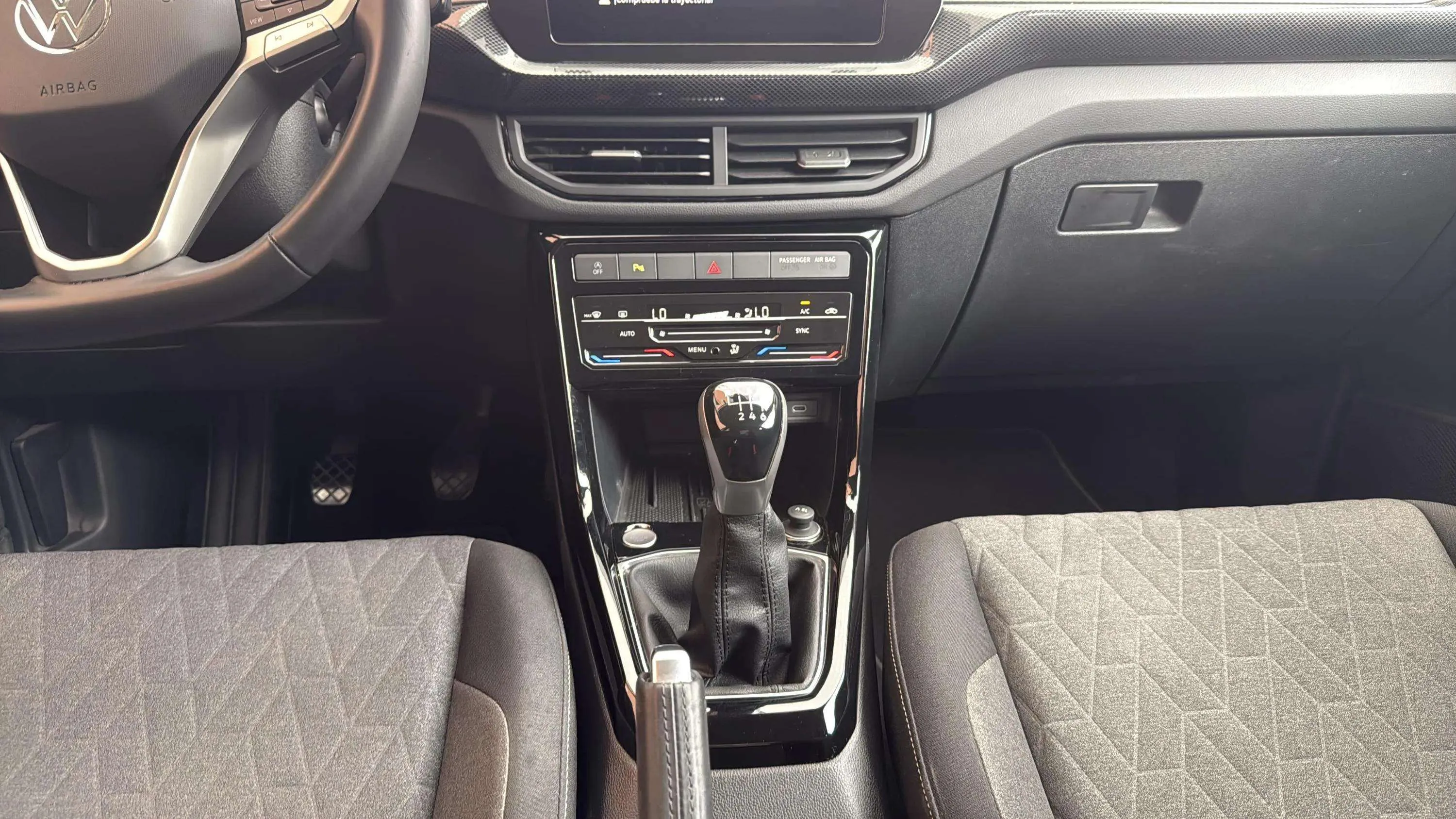 Volkswagen T-Cross "Más" 1.0 TSI - foto 14