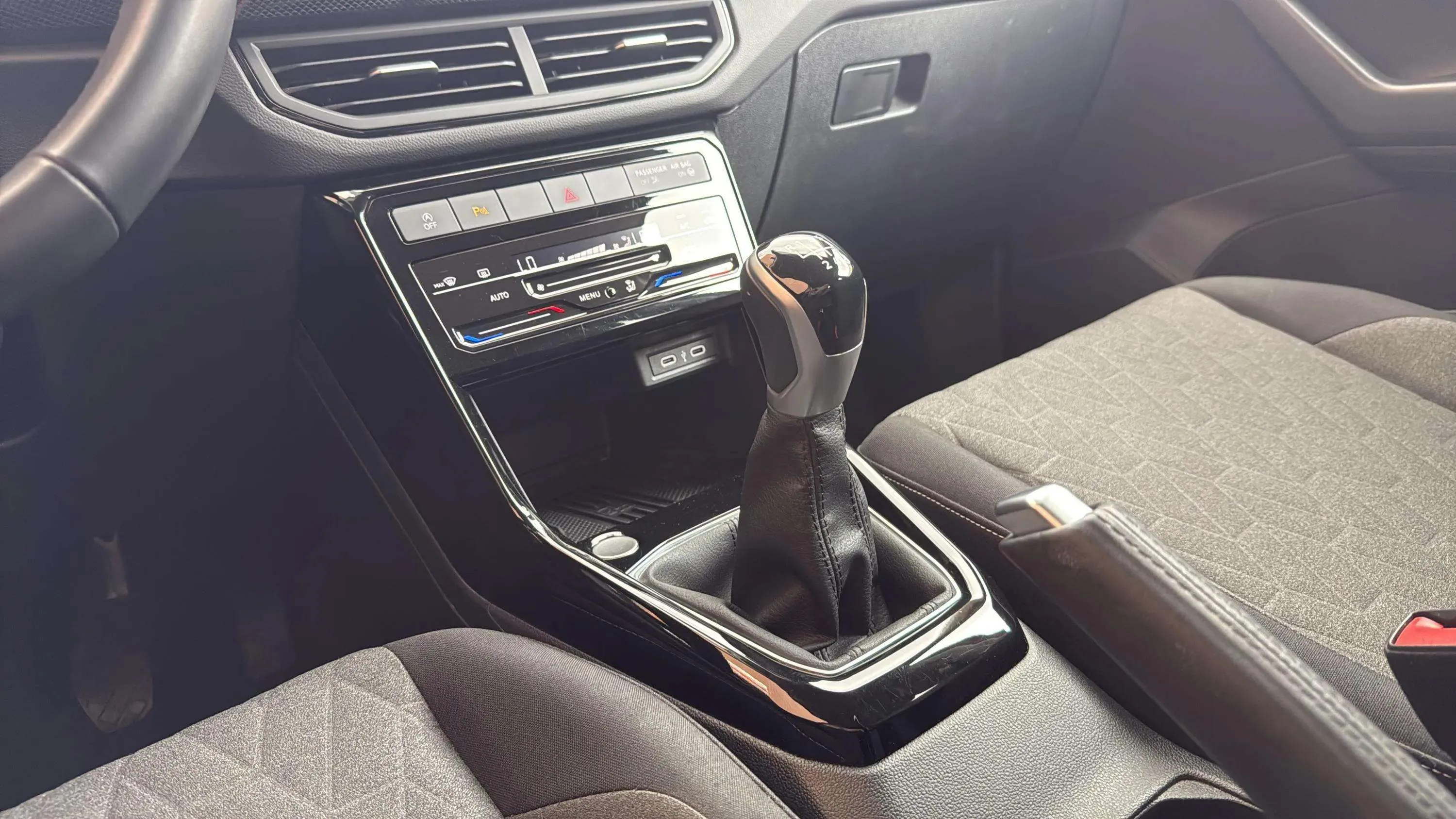 Volkswagen T-Cross "Más" 1.0 TSI - foto 25