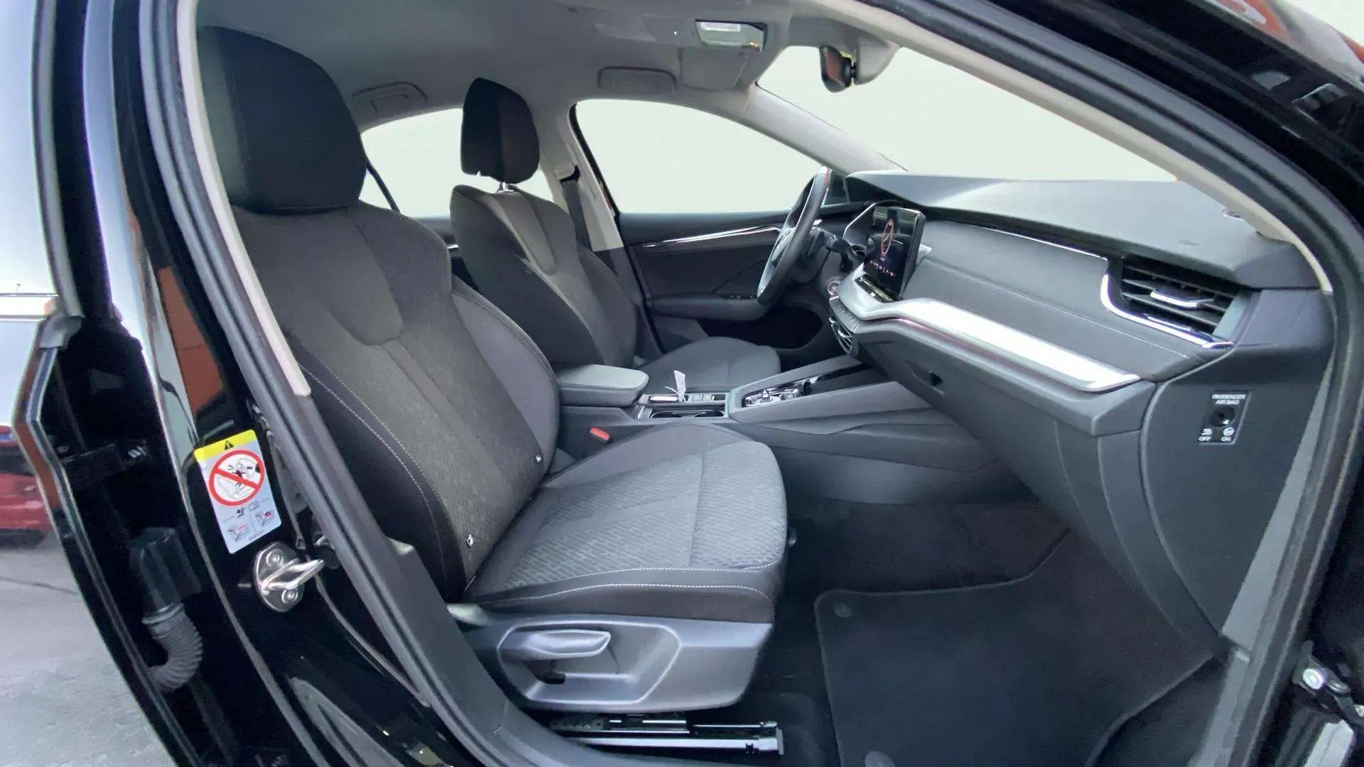 Škoda Octavia 2.0 TDI DSG Selection - foto 19