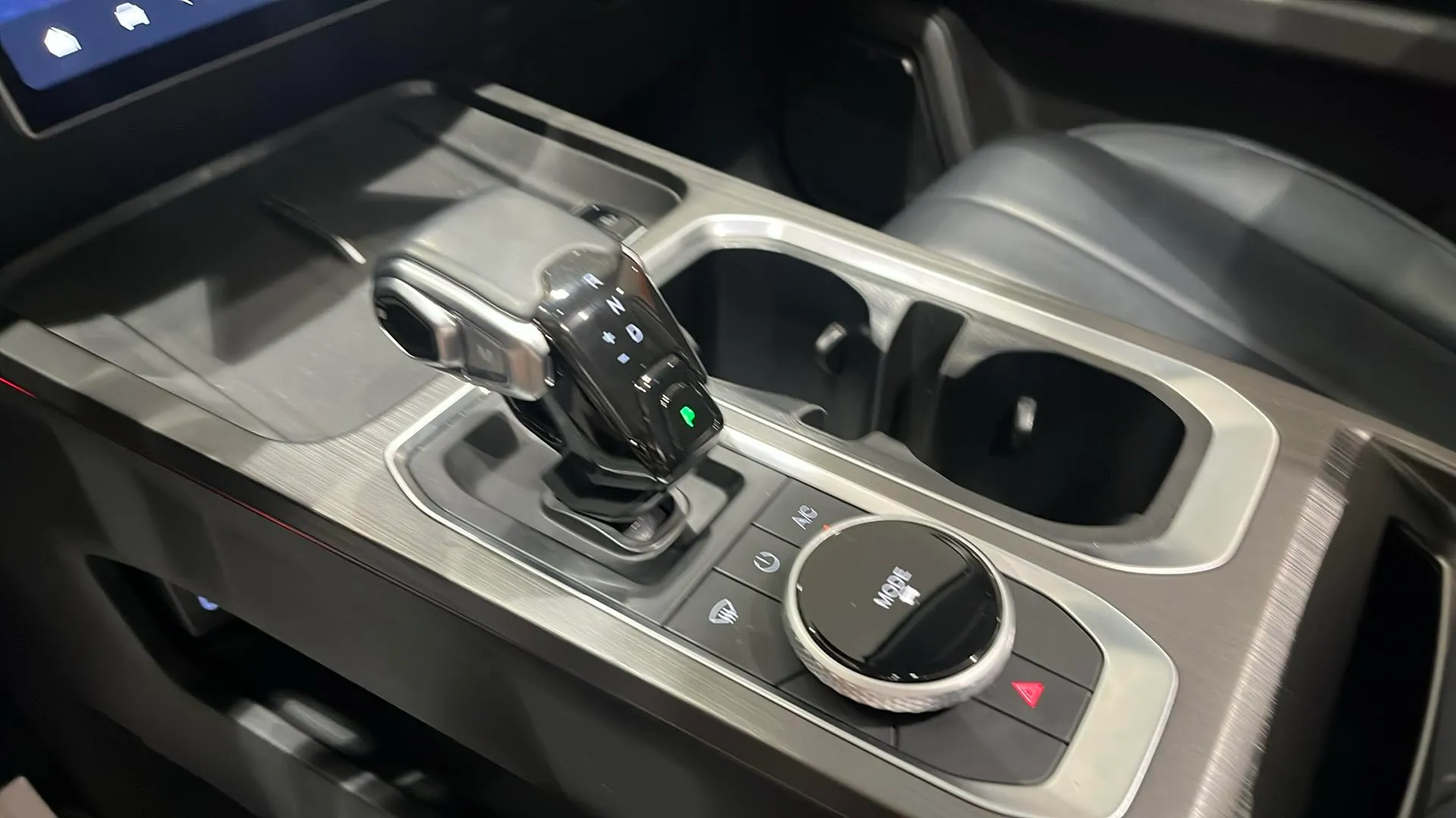 Jaecoo 7 Exclusive 1.6 T-GDi AWD - foto 14