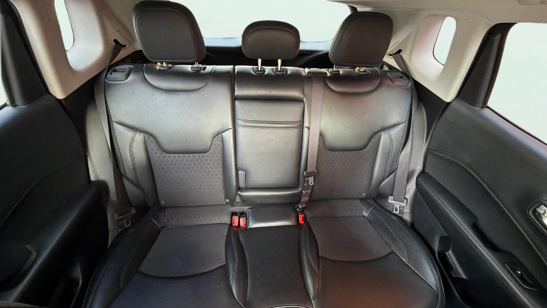 Jeep Compass 1.4 Mair Night Eagle 4x2 - foto 15
