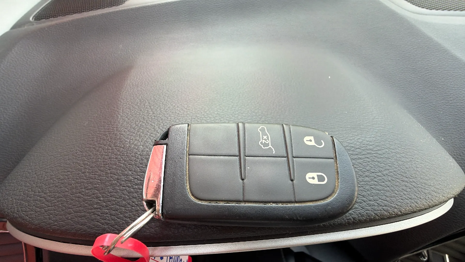 Jeep Compass 1.4 Mair Night Eagle 4x2 - foto 23