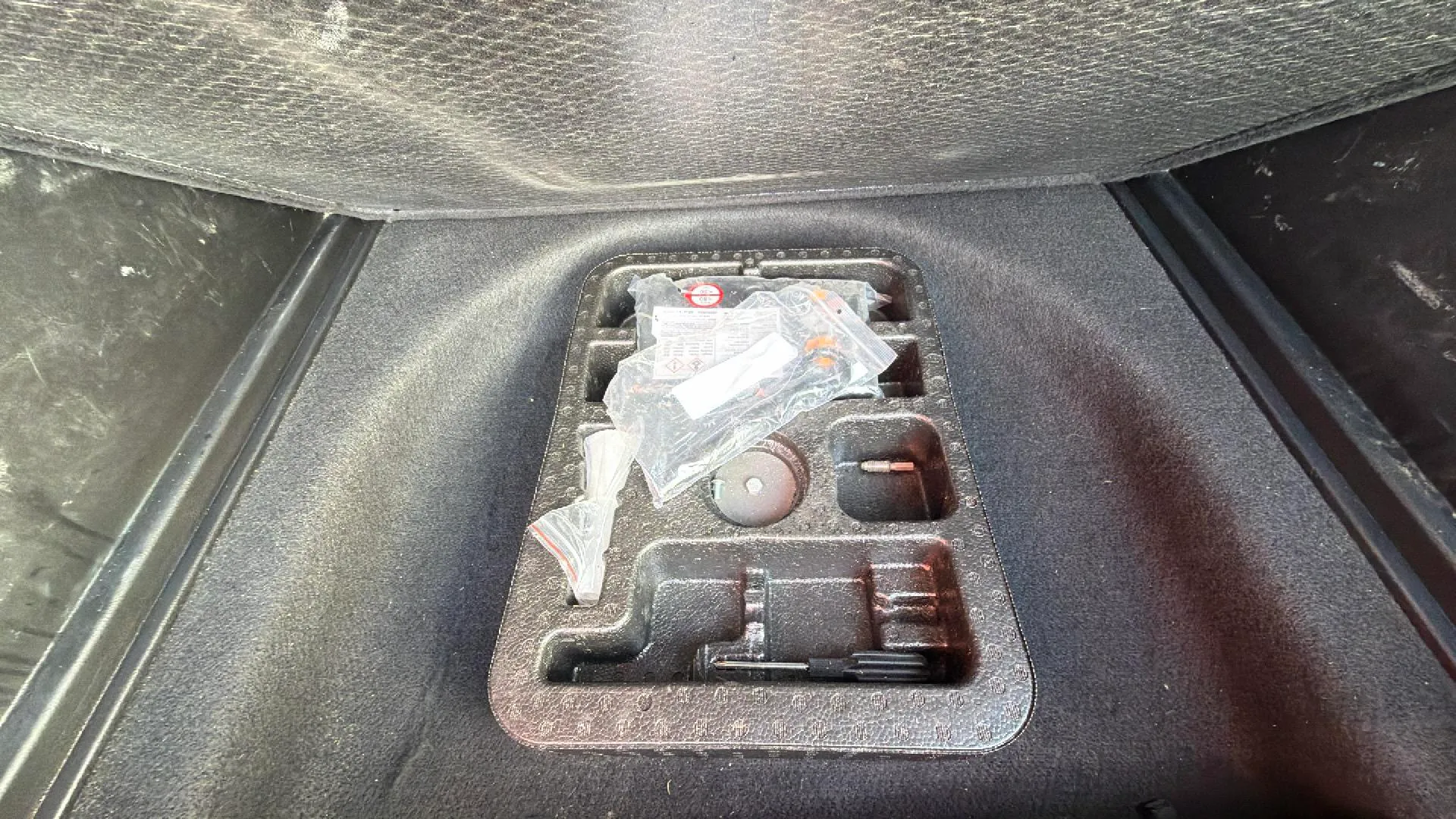 Jeep Compass 1.4 Mair Night Eagle 4x2 - foto 19