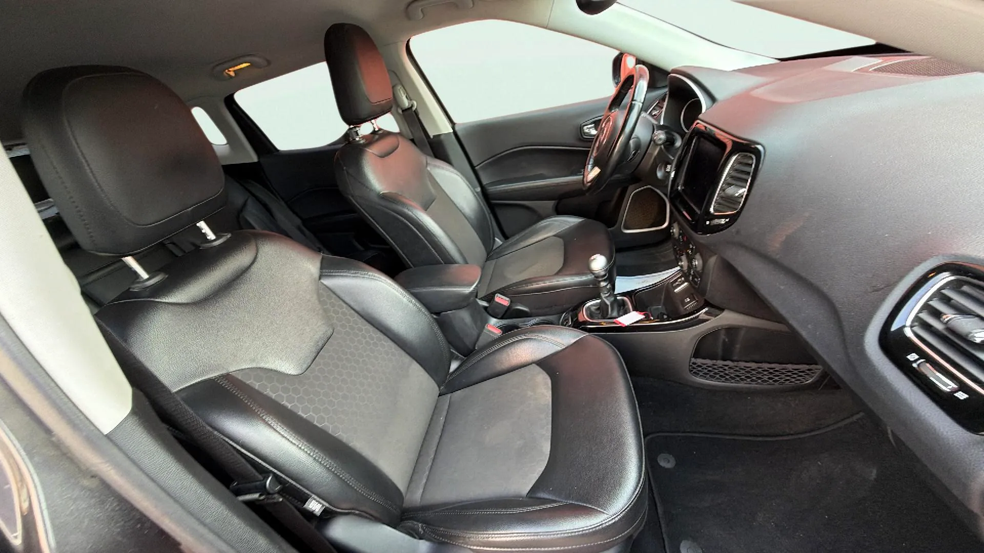 Jeep Compass 1.4 Mair Night Eagle 4x2 - foto 14