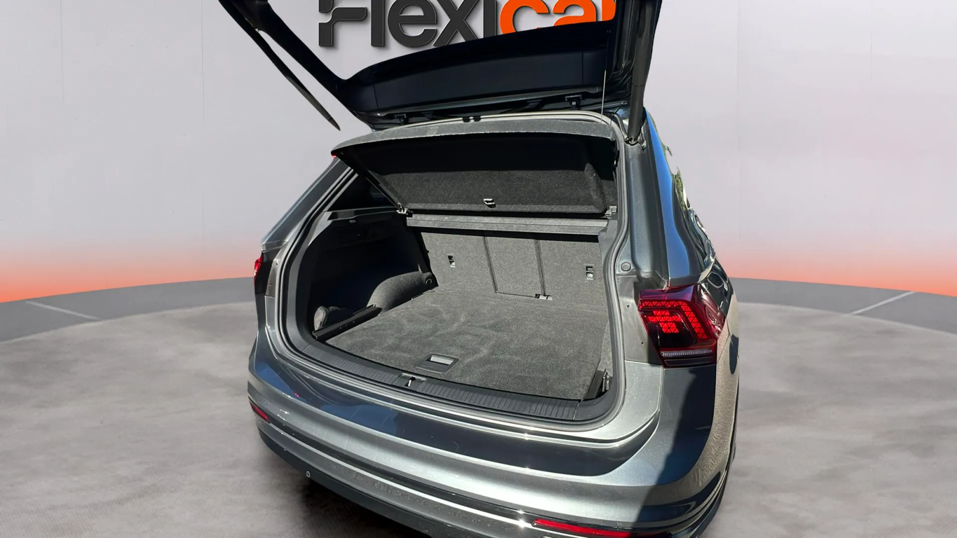 Volkswagen Tiguan R-Line 1.5 TSI DSG - foto 31