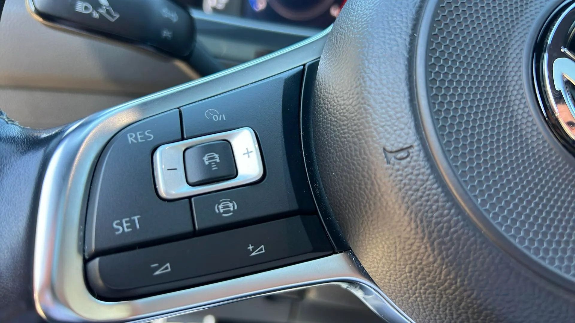 Volkswagen Tiguan R-Line 1.5 TSI DSG - foto 19