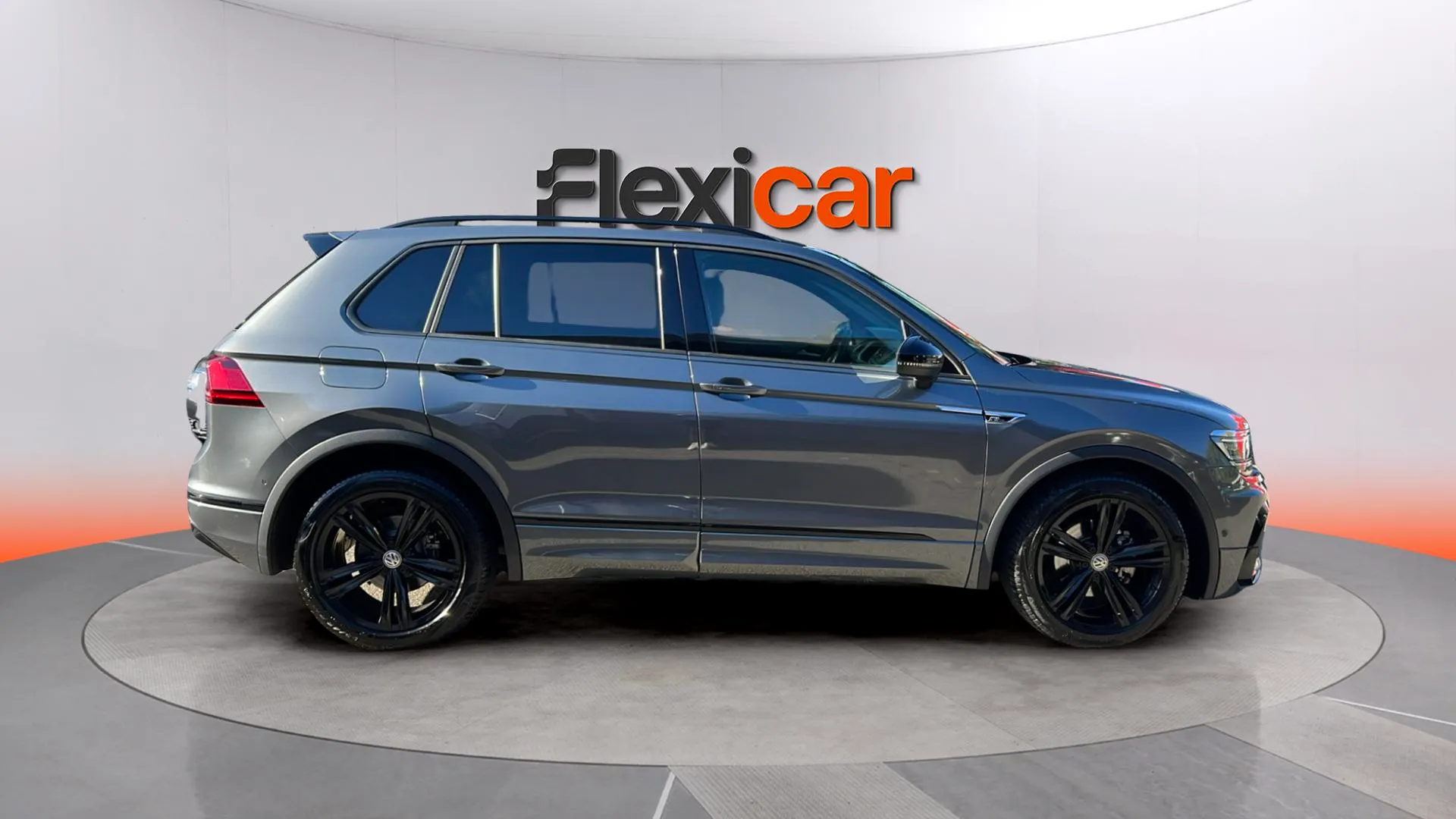 Volkswagen Tiguan R-Line 1.5 TSI DSG - foto 10