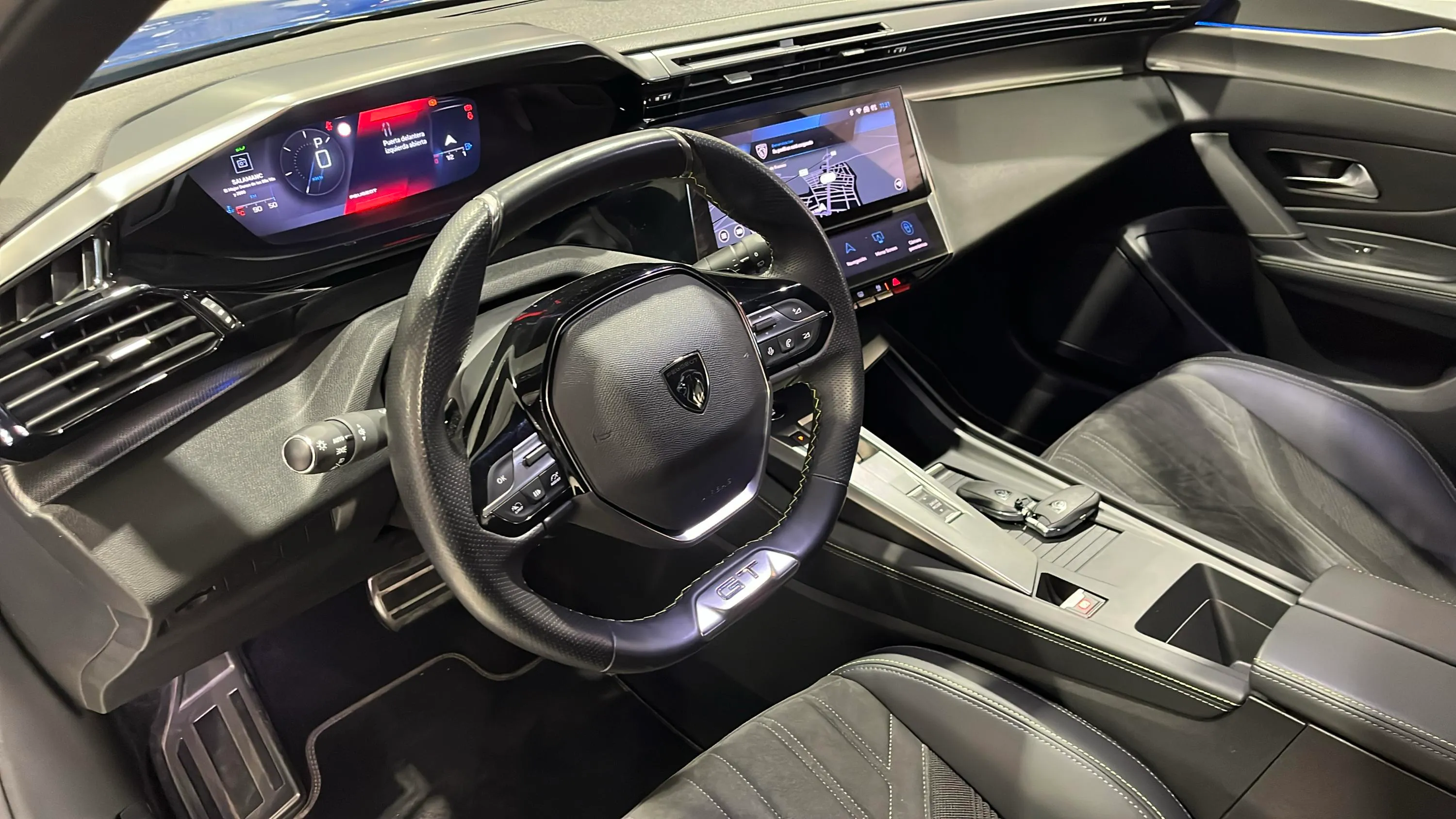 Peugeot 308 GT BlueHDi 130 EAT8 - foto 10