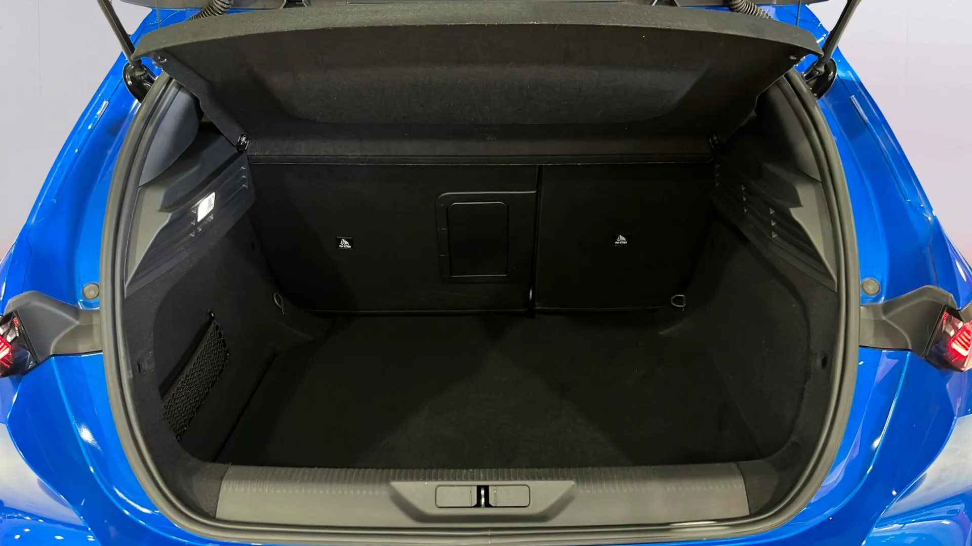 Peugeot 308 GT BlueHDi 130 EAT8 - foto 9