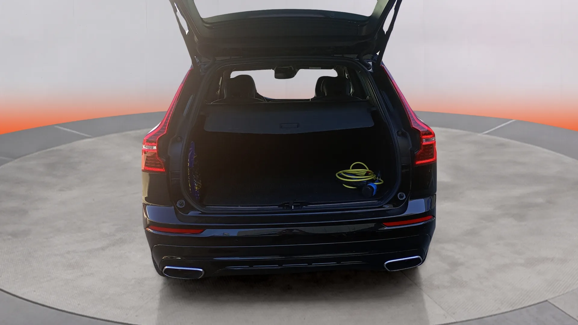 Volvo XC60 2.0 T8 AWD Momentum - foto 17