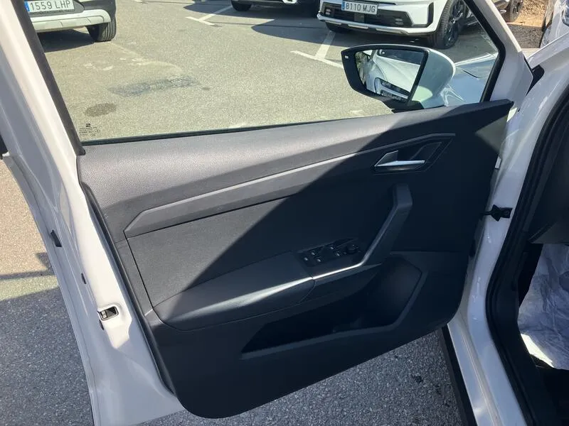 SEAT Arona 1.0 TSI DSG Style XL - foto 11
