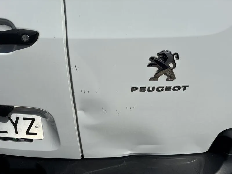 Peugeot Partner BlueHDi - foto 20