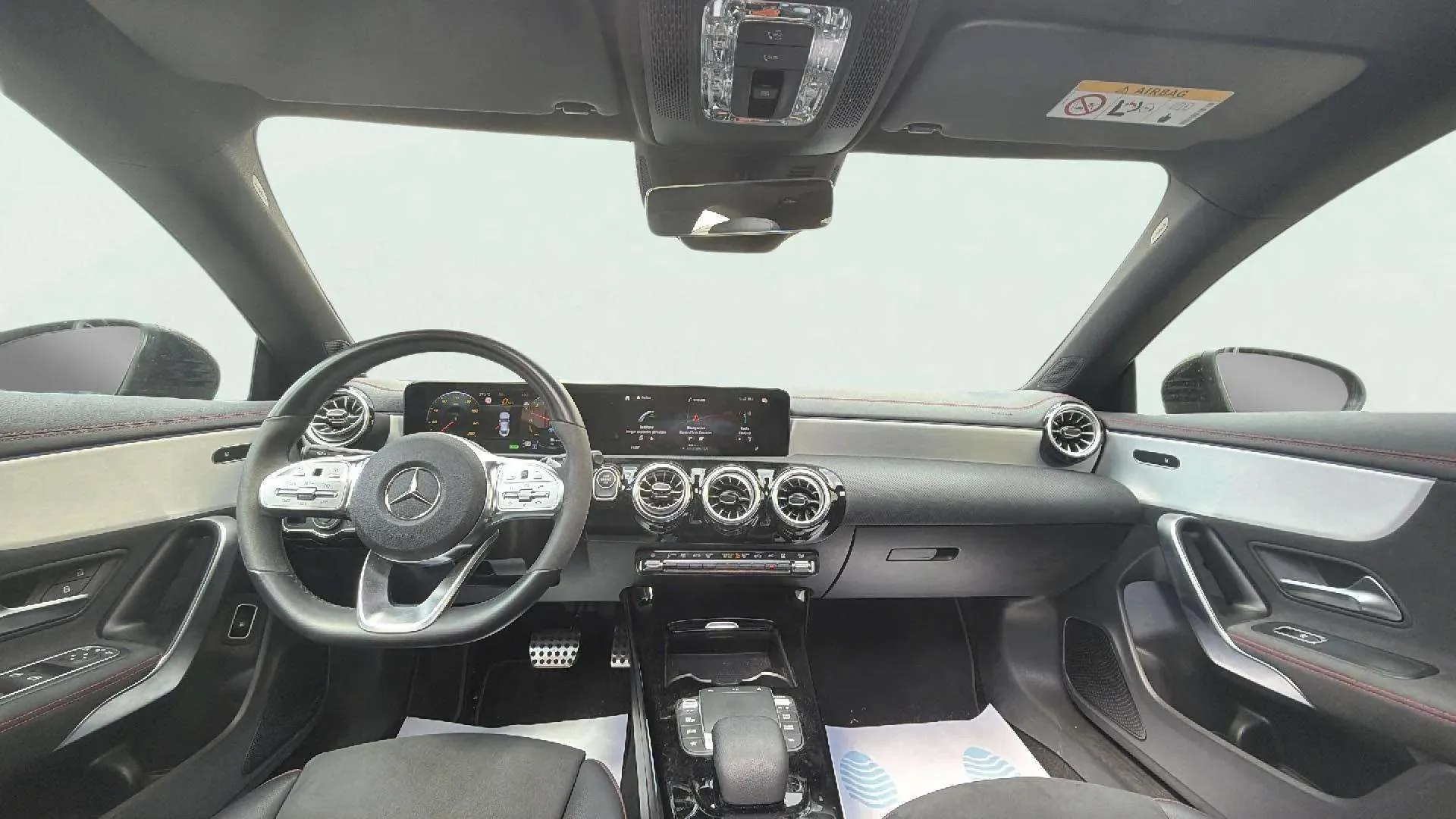 Mercedes-Benz CLA 250 e - foto 15
