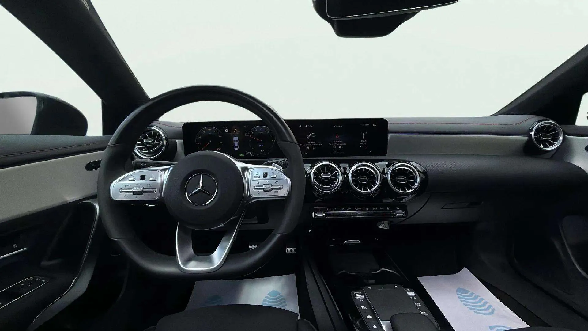 Mercedes-Benz CLA 250 e - foto 8