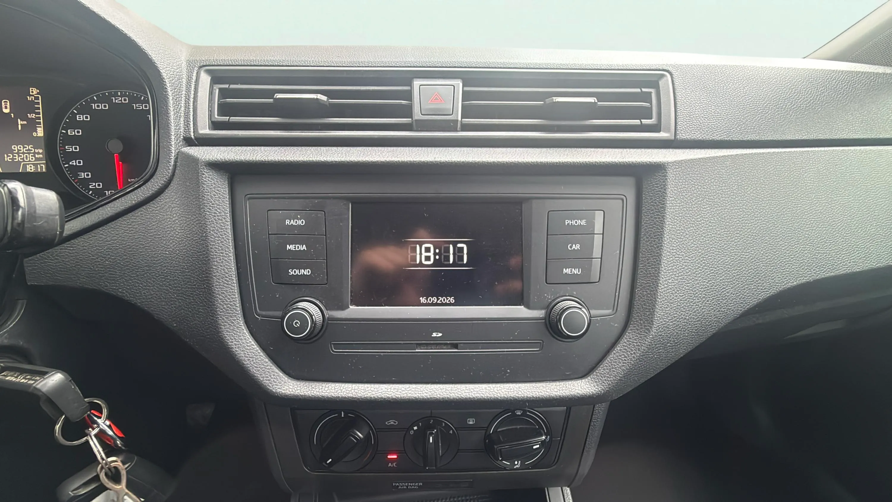 SEAT Arona 1.6 TDI Style Ecomotive - foto 11