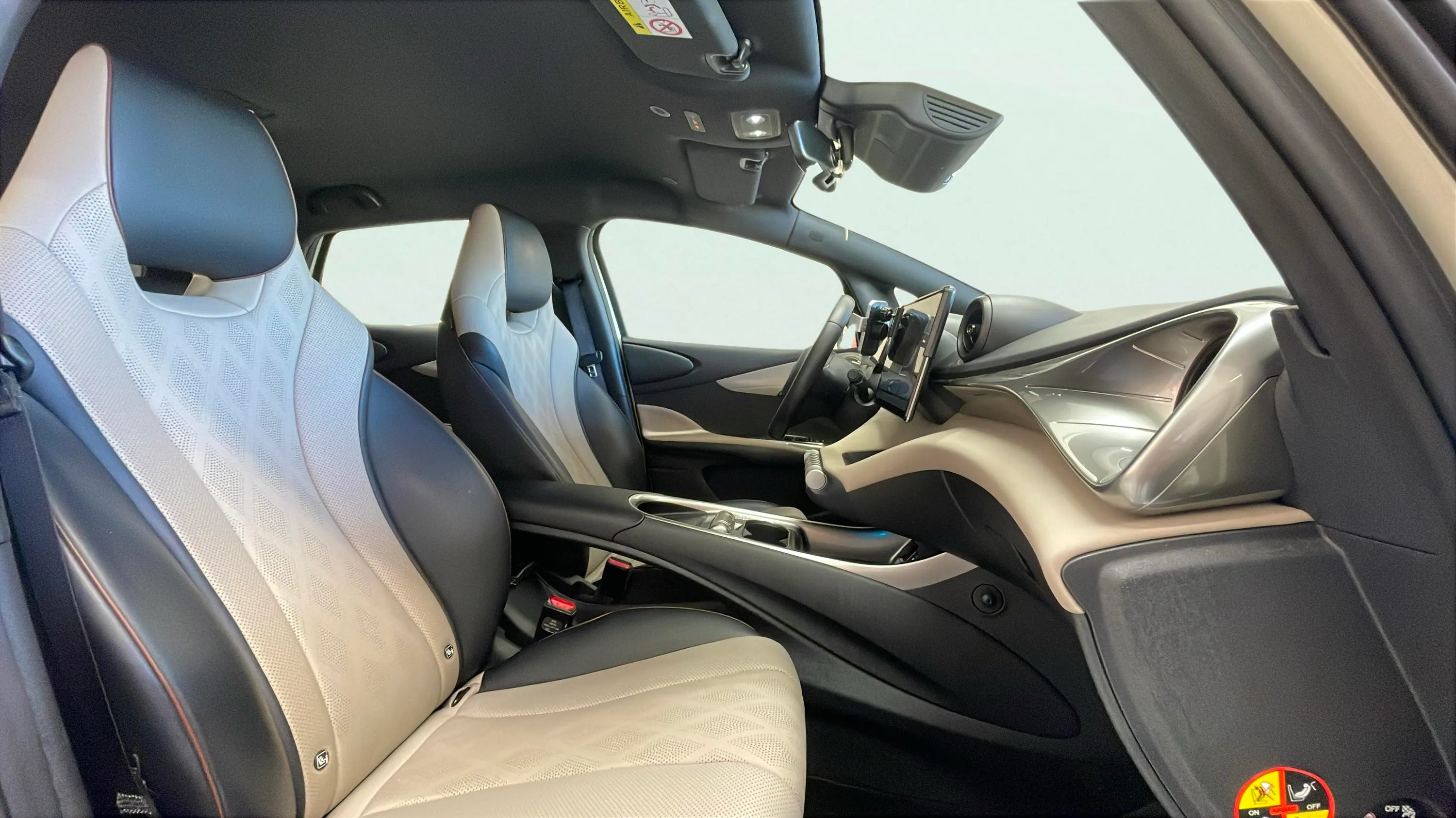 BYD Dolphin Comfort - foto 22