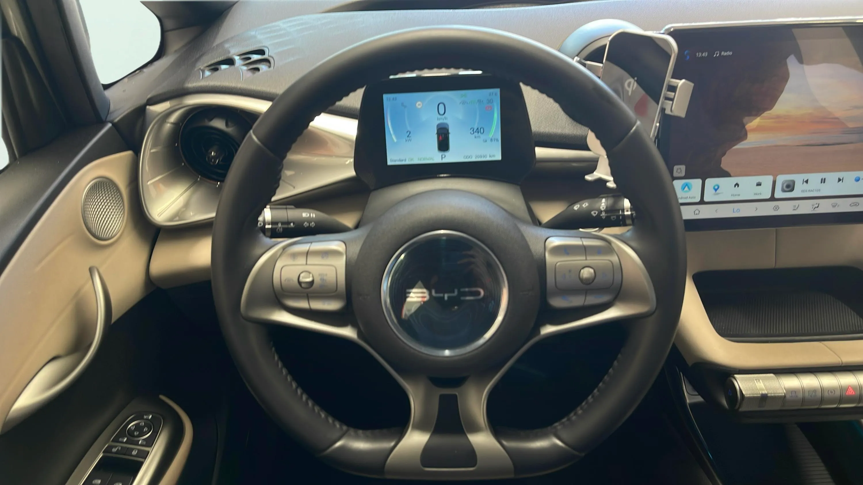 BYD Dolphin Comfort - foto 11