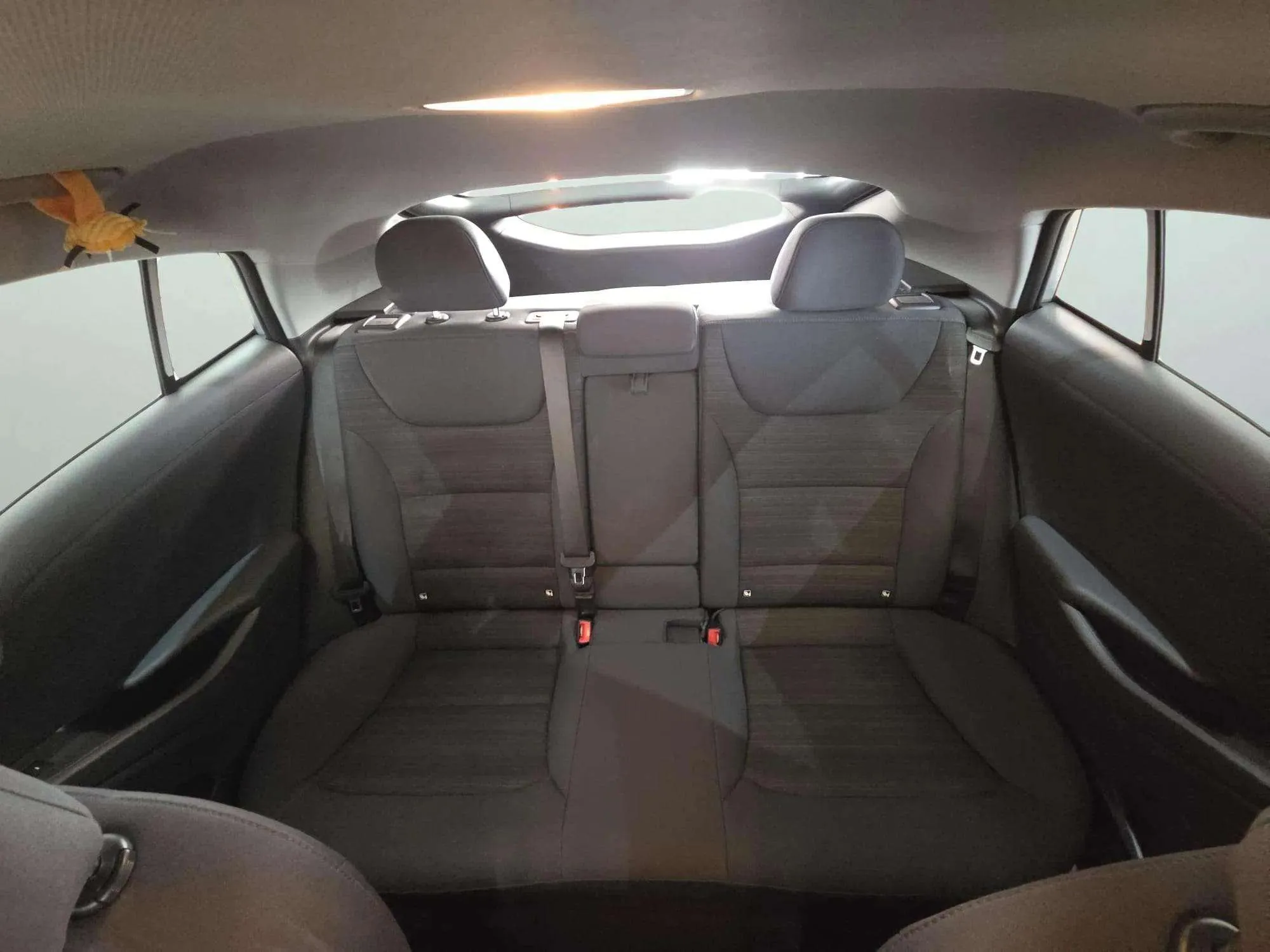 Hyundai Ioniq 1.6 GDI HEV Style DCT - foto 14