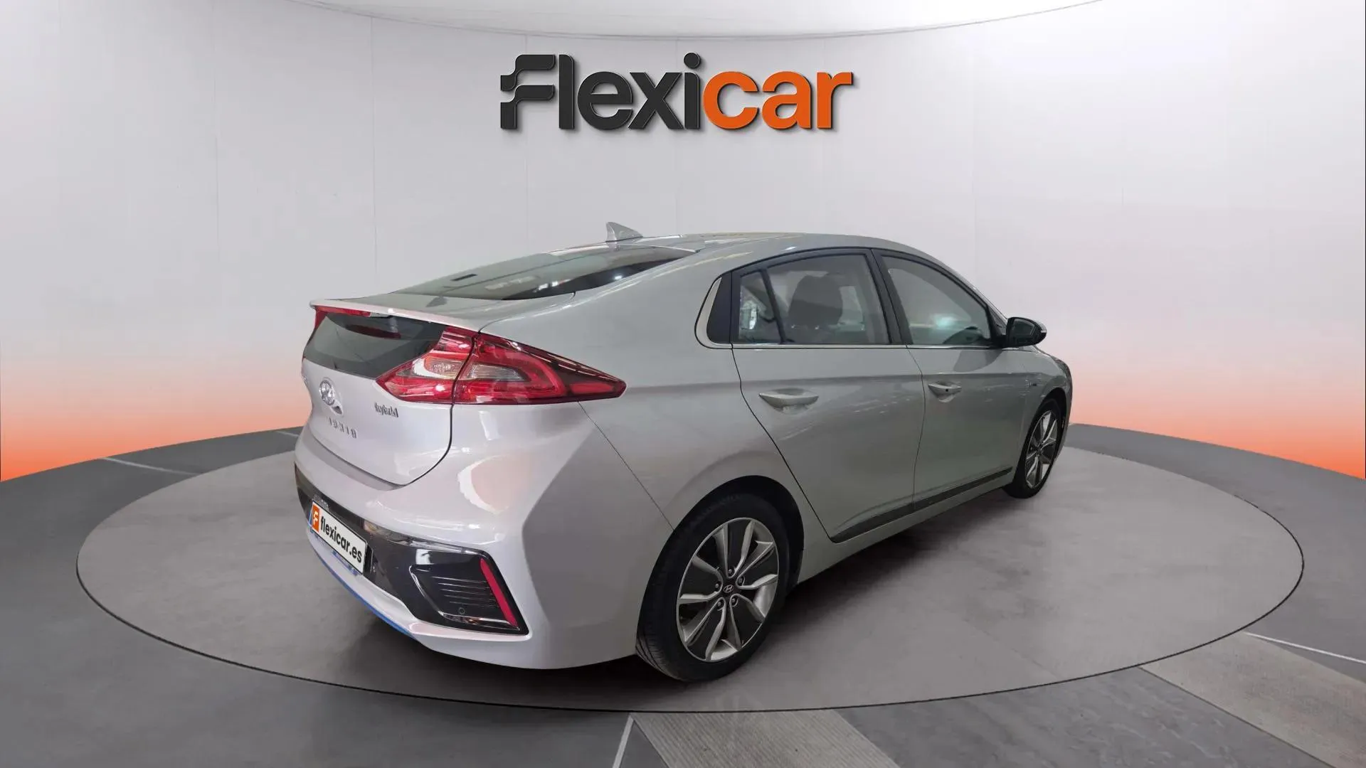 Hyundai Ioniq 1.6 GDI HEV Style DCT - foto 3
