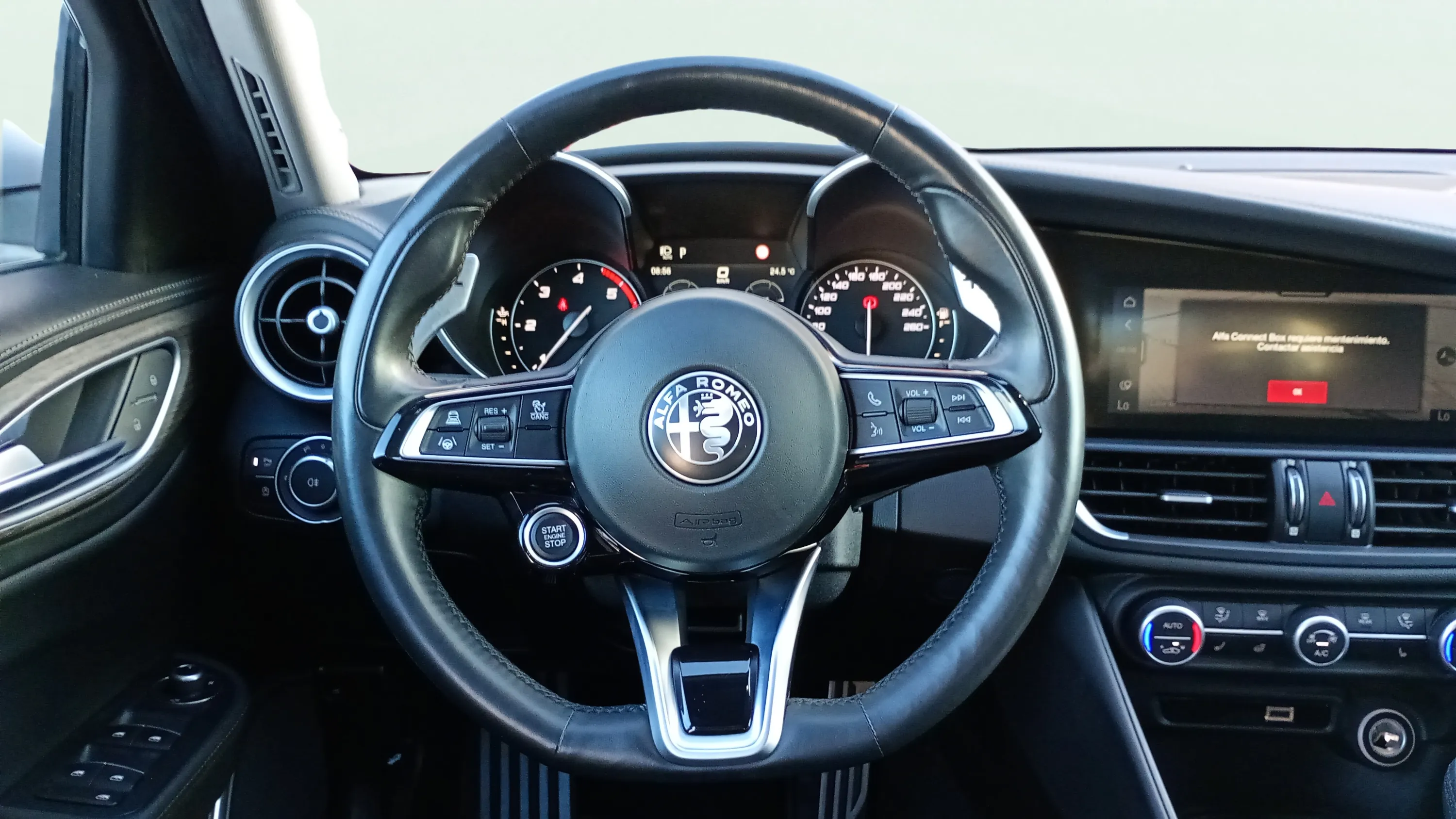 Alfa Romeo Giulia 2.2 Diesel Super RWD - foto 11