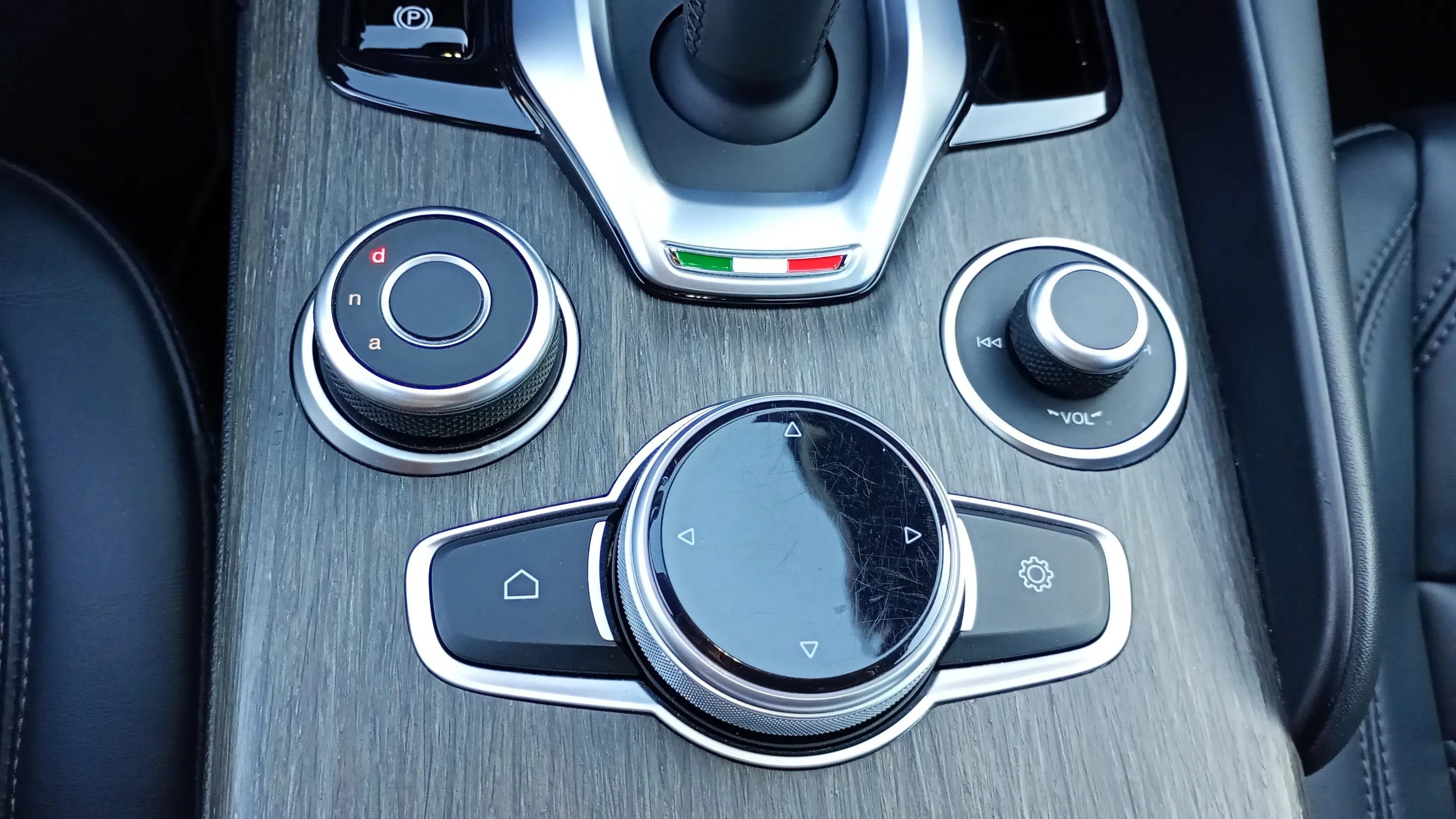 Alfa Romeo Giulia 2.2 Diesel Super RWD - foto 29