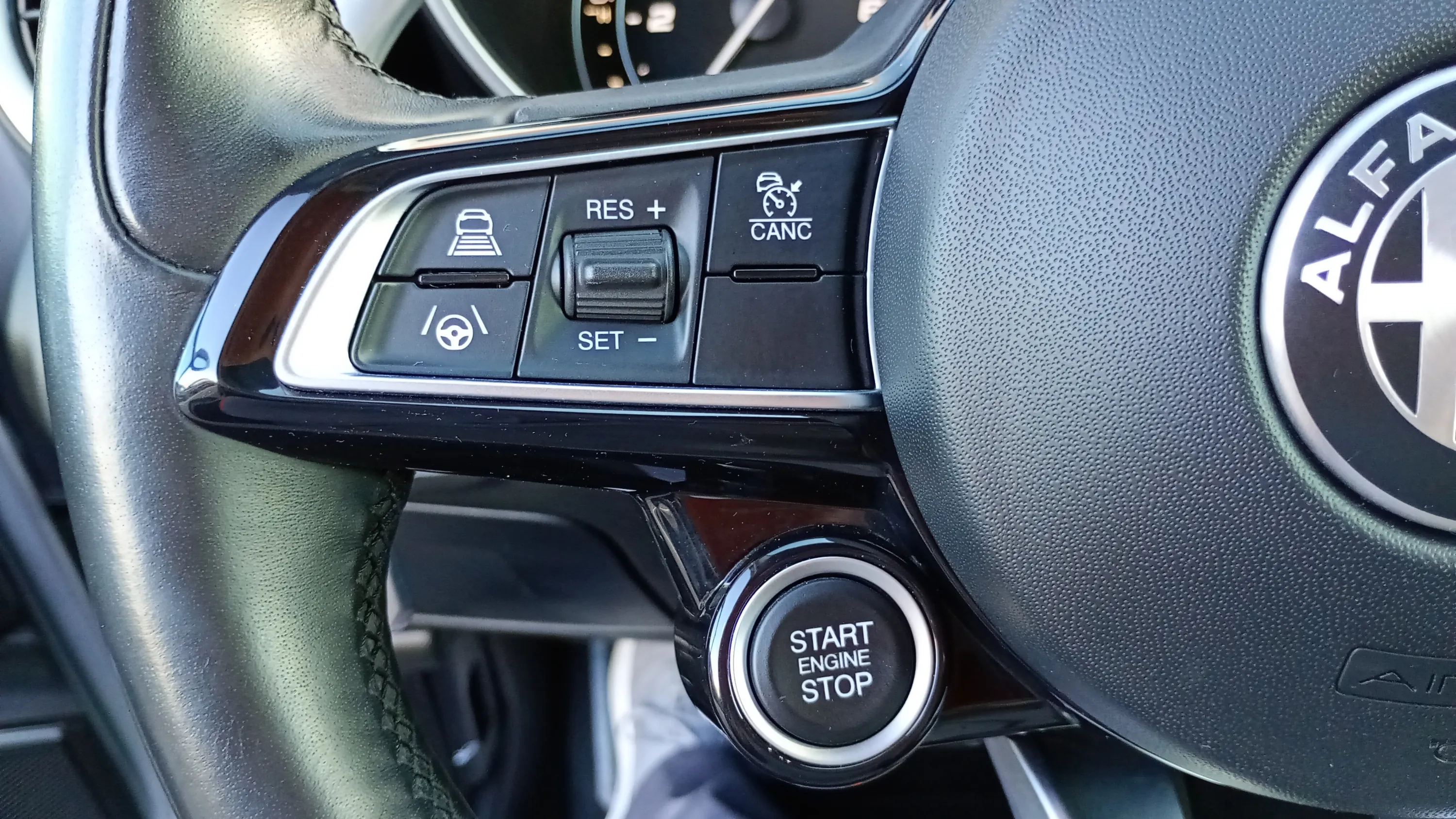Alfa Romeo Giulia 2.2 Diesel Super RWD - foto 21